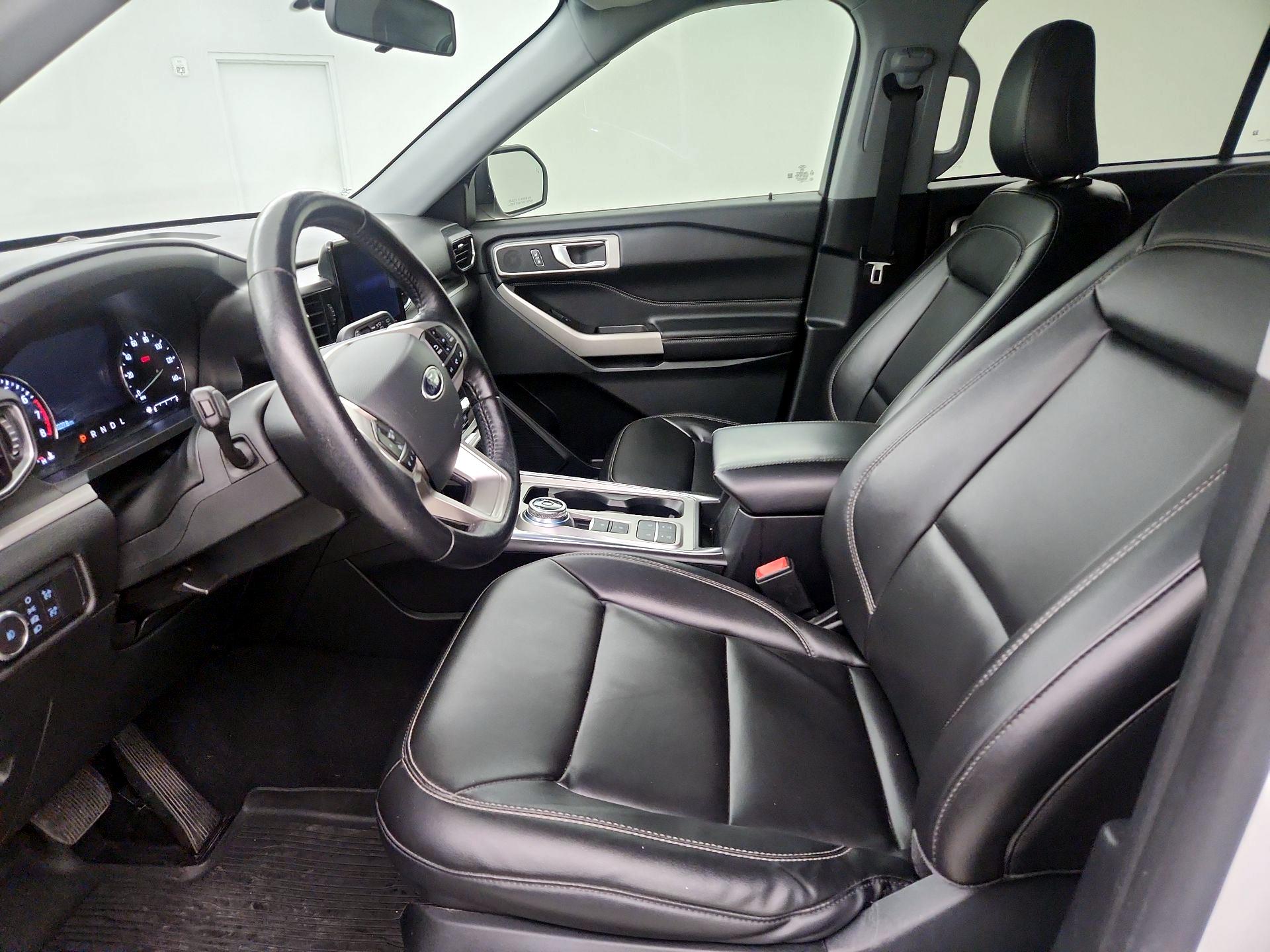 Thumbnail: 2021 Ford Explorer - 11