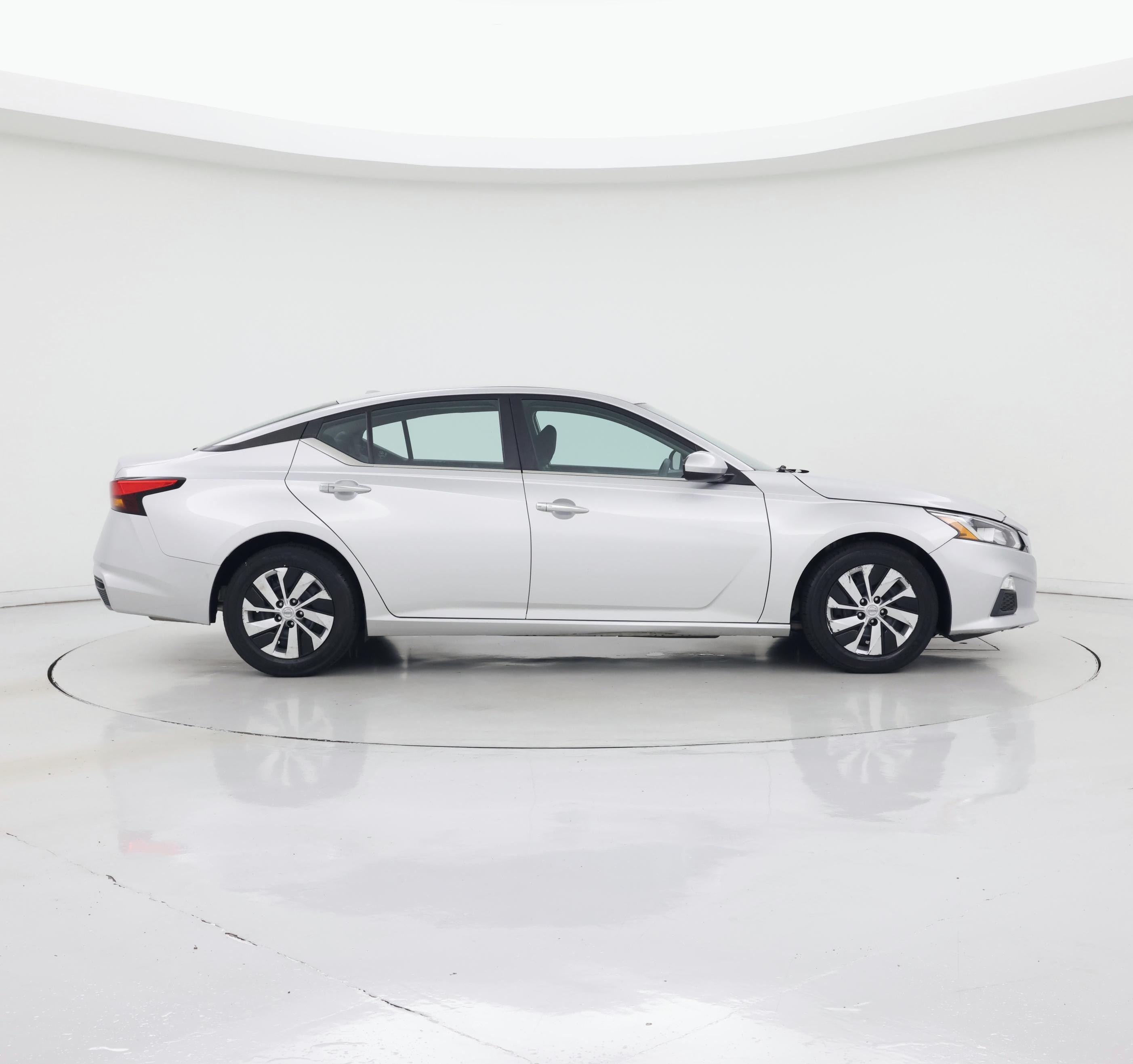 Thumbnail: 2020 Nissan Altima - 7