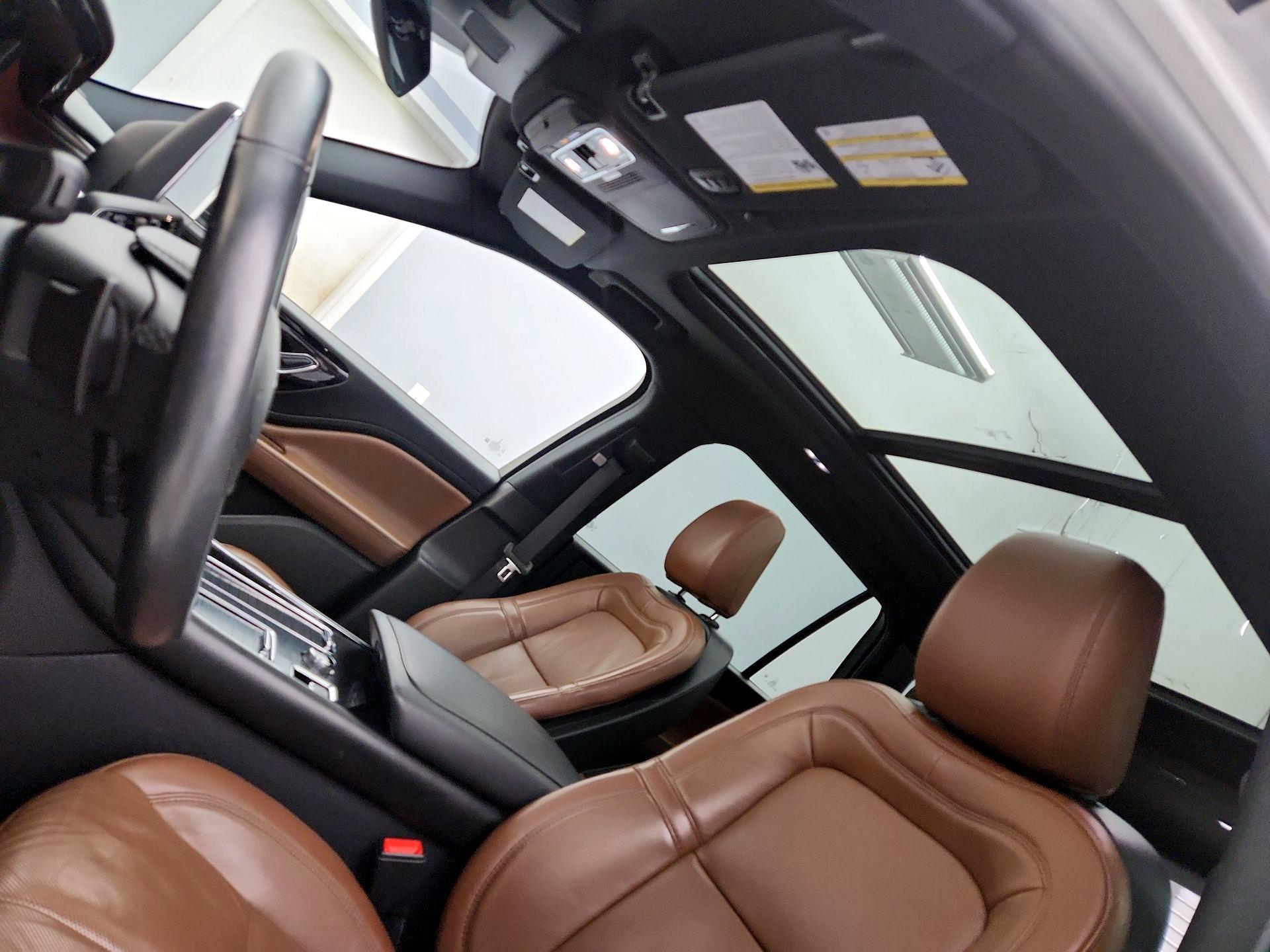 Thumbnail: 2021 Lincoln Aviator - 20