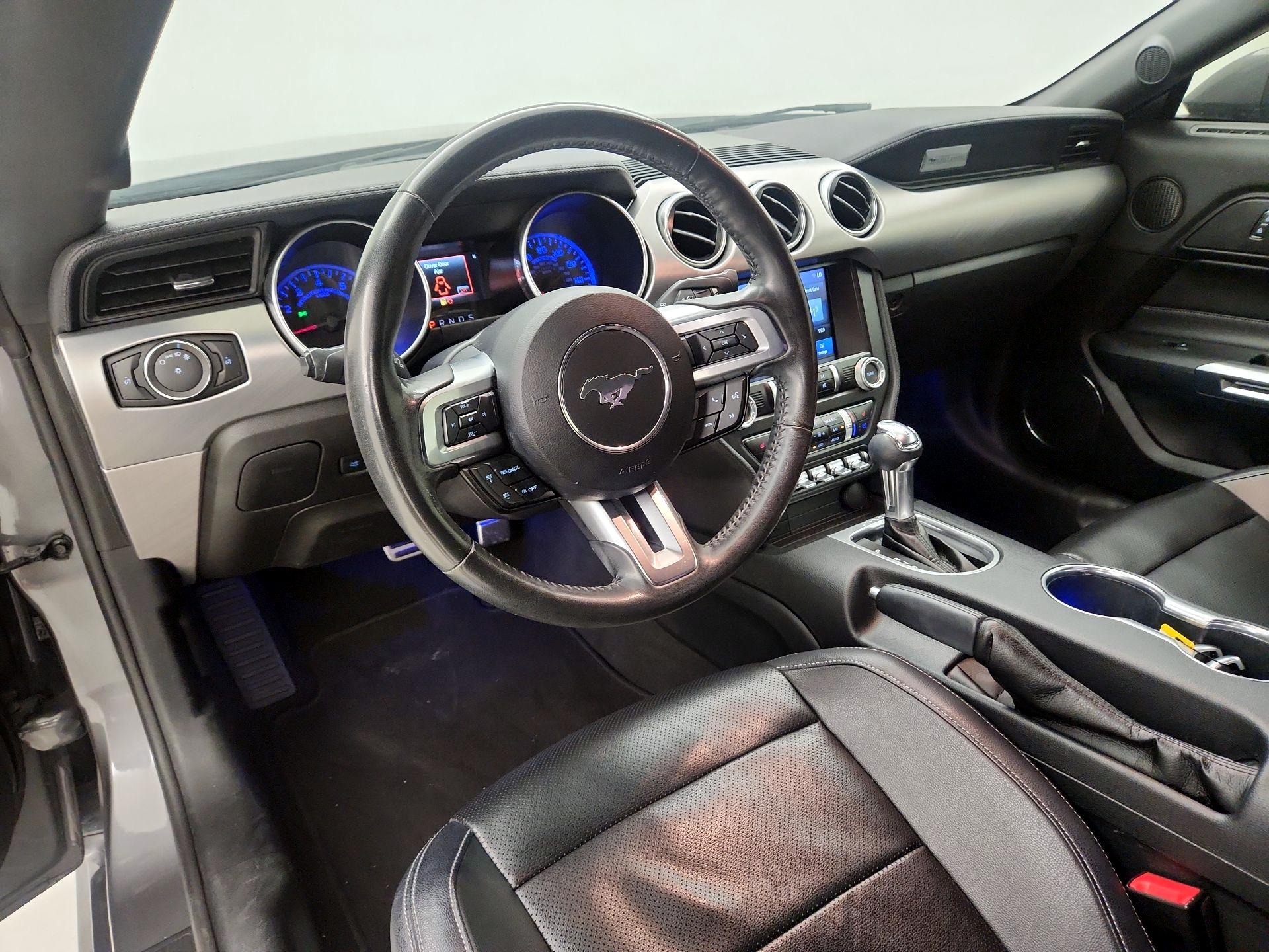 Thumbnail: 2022 Ford Mustang - 9