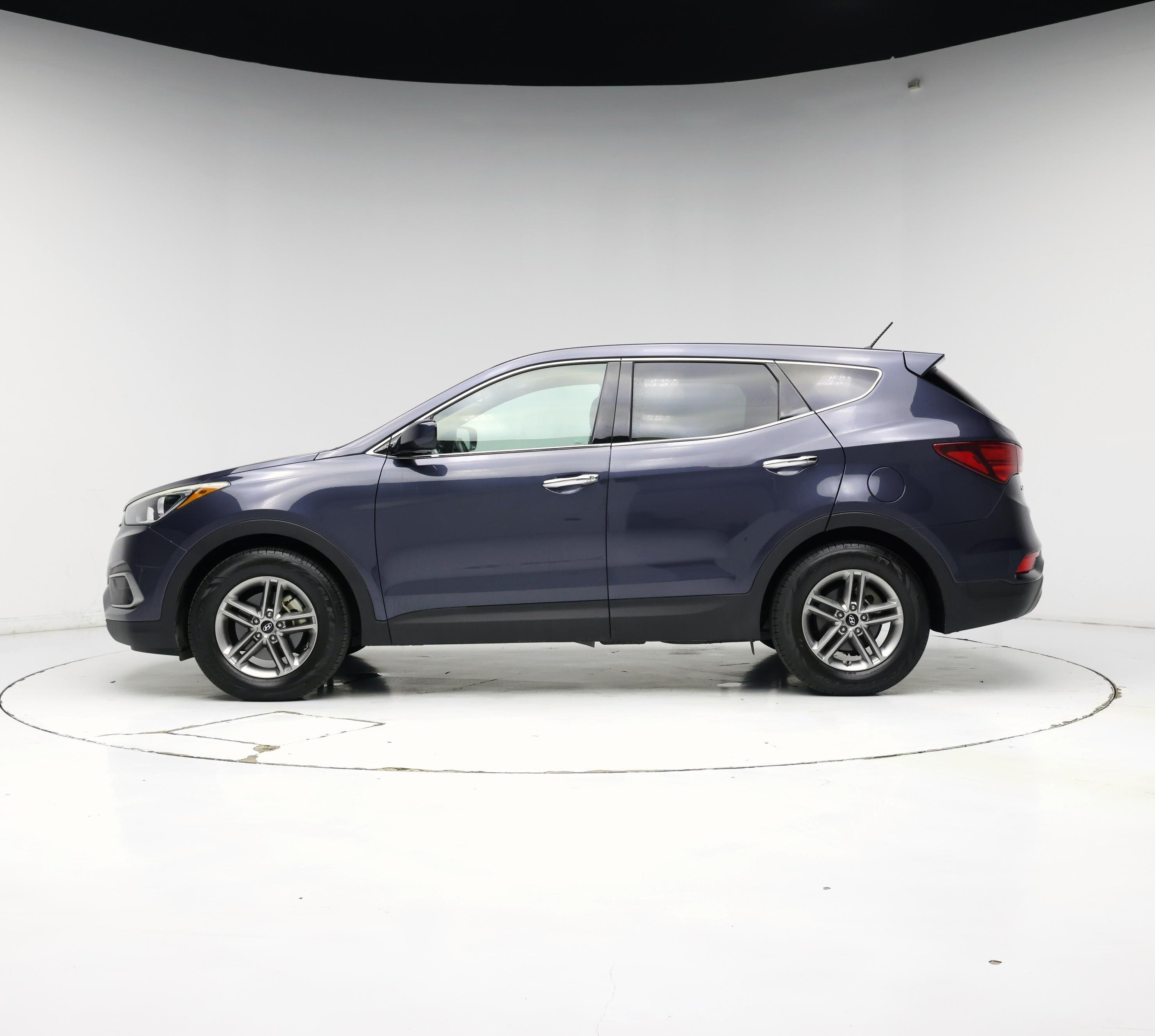 Thumbnail: 2018 Hyundai Santa Fe - 3