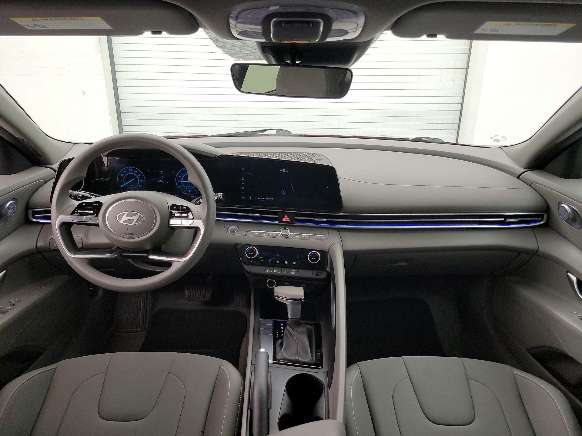 Thumbnail: 2024 Hyundai Elantra - 9