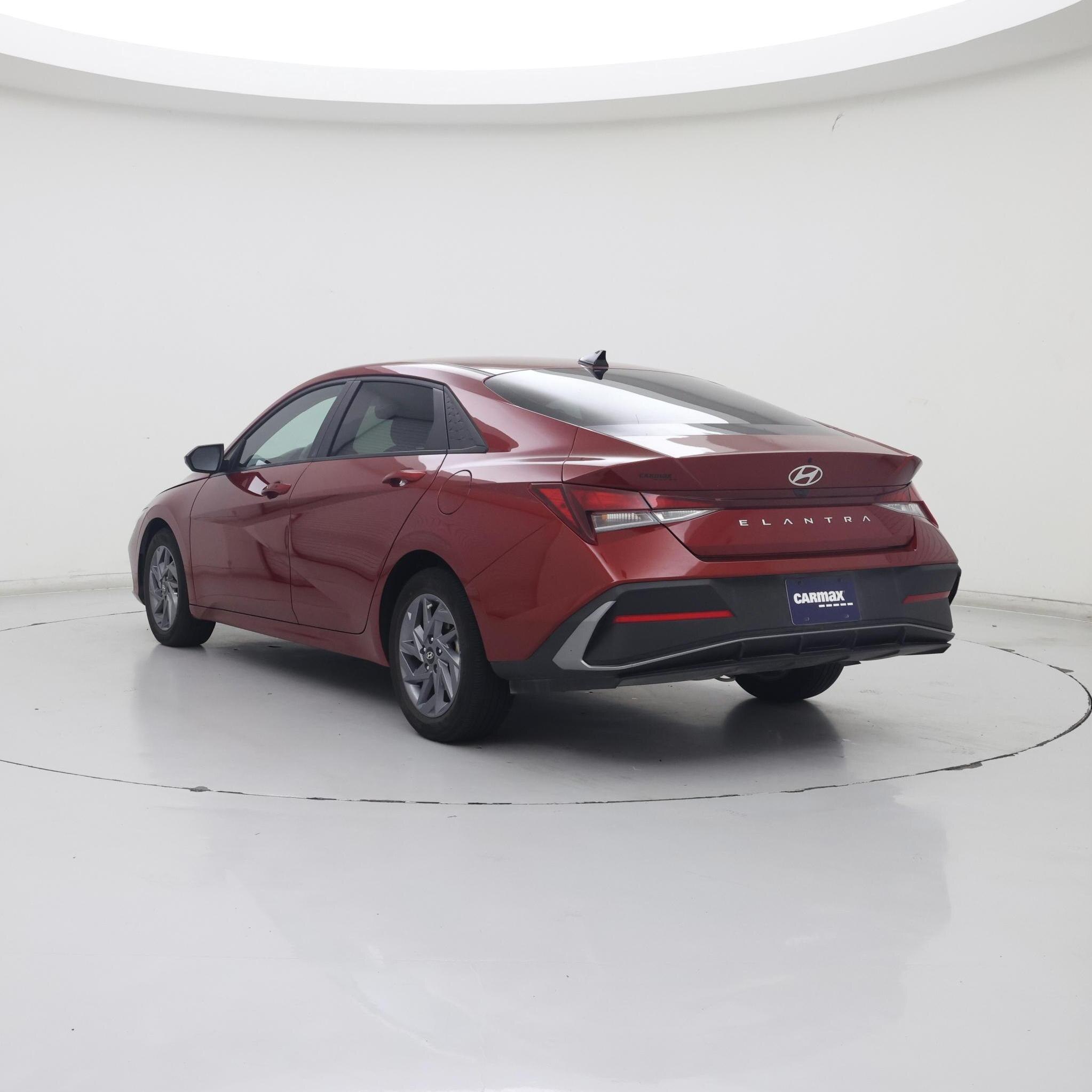 Thumbnail: 2024 Hyundai Elantra - 2