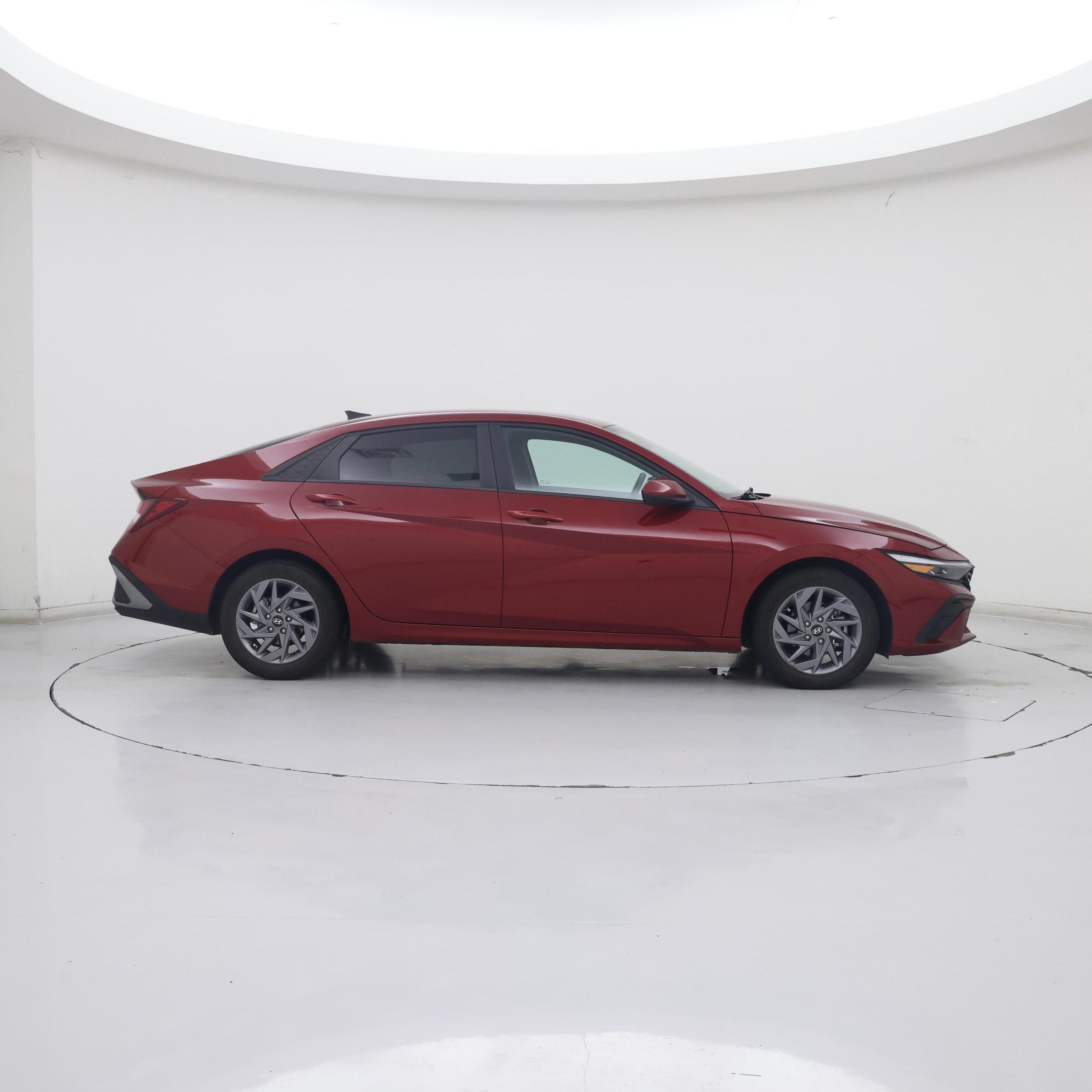 Thumbnail: 2024 Hyundai Elantra - 7