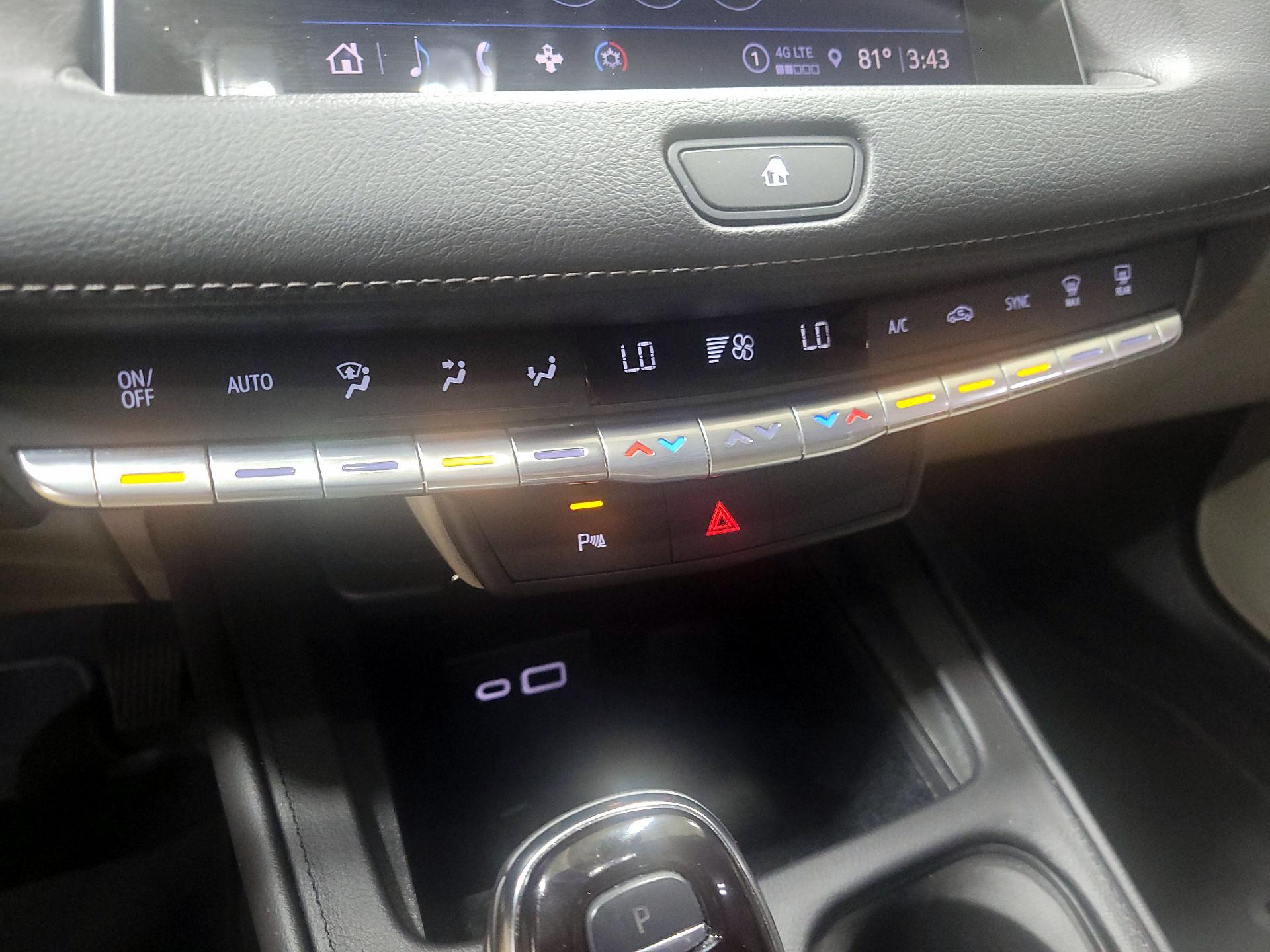 Thumbnail: 2023 Cadillac XT4 - 16