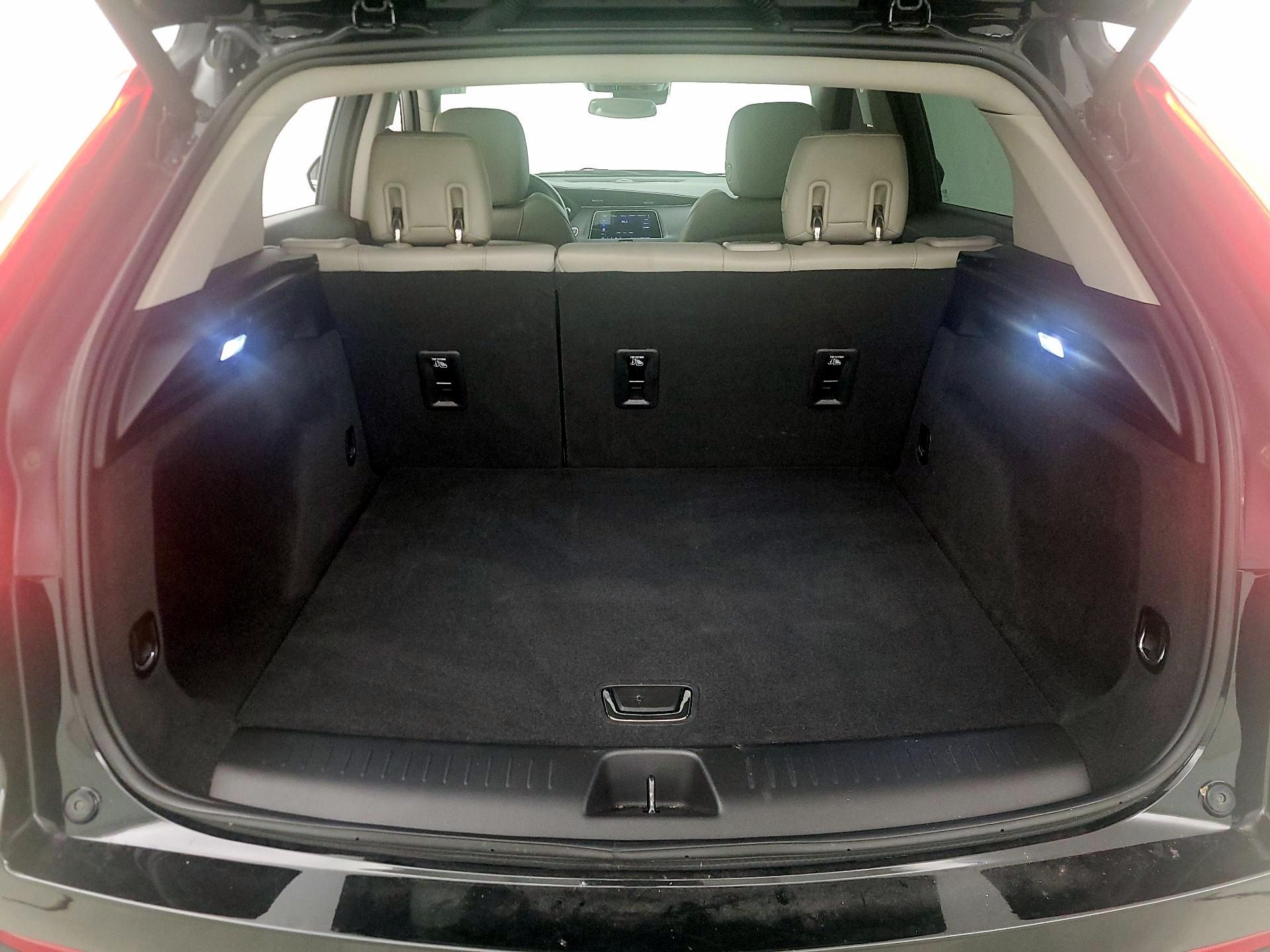 Thumbnail: 2023 Cadillac XT4 - 20