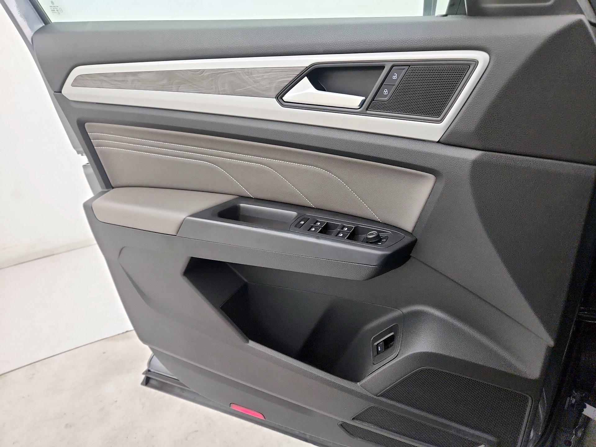 Thumbnail: 2021 Volkswagen Atlas - 12