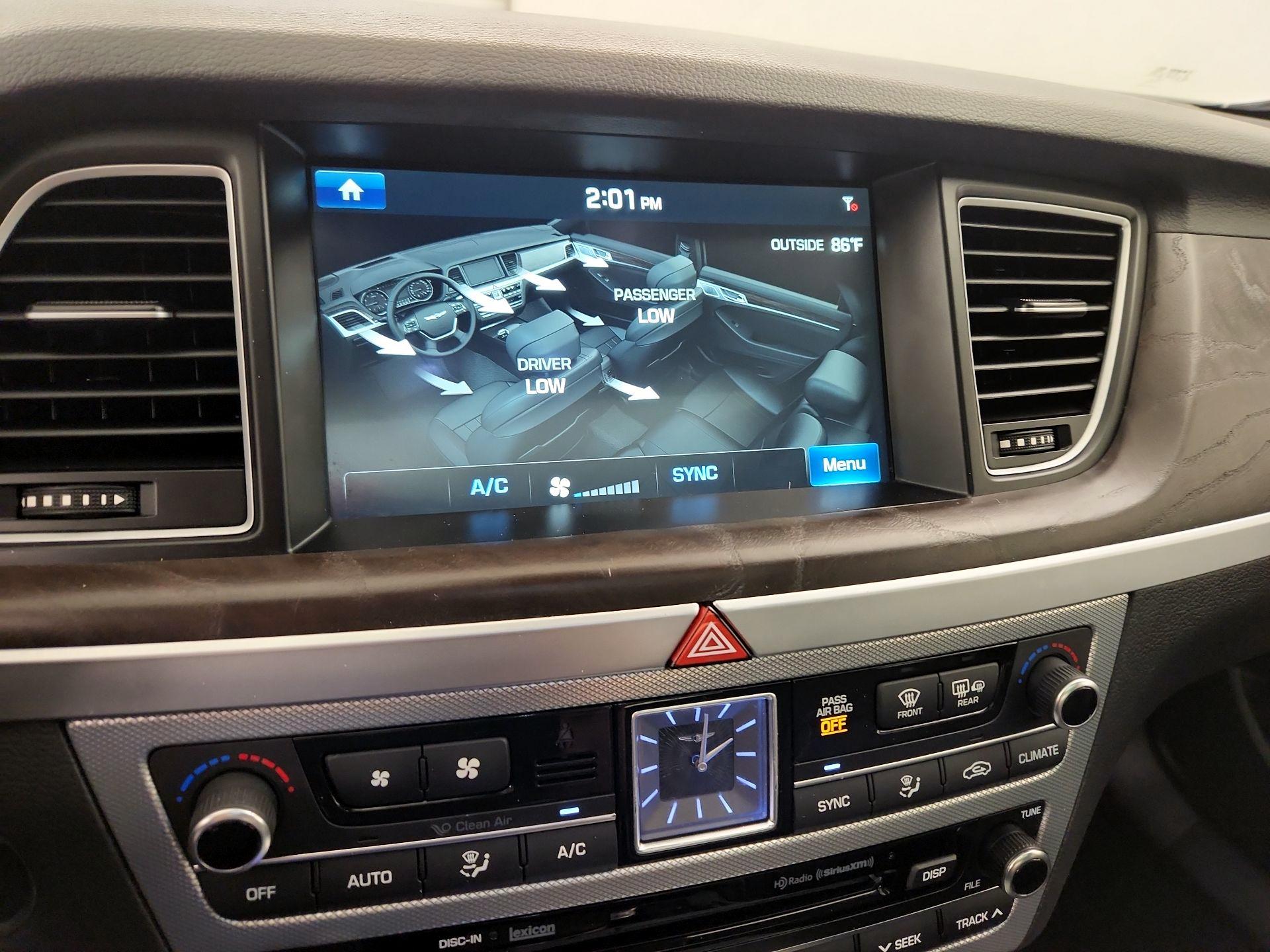 Thumbnail: 2018 Genesis G80 - 17