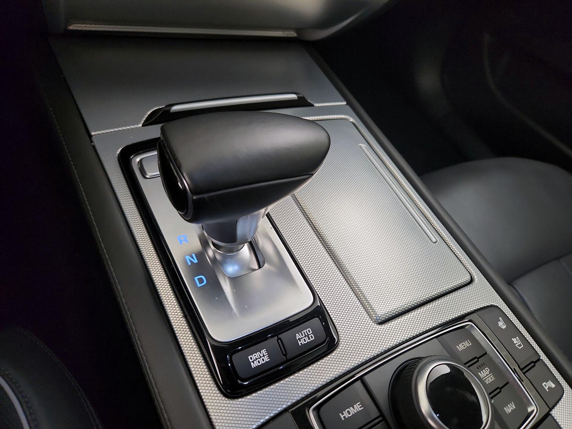 Thumbnail: 2018 Genesis G80 - 18