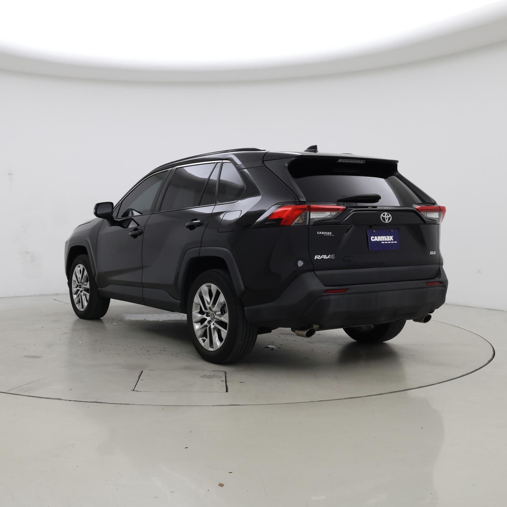 Thumbnail: 2021 Toyota RAV4 - 2