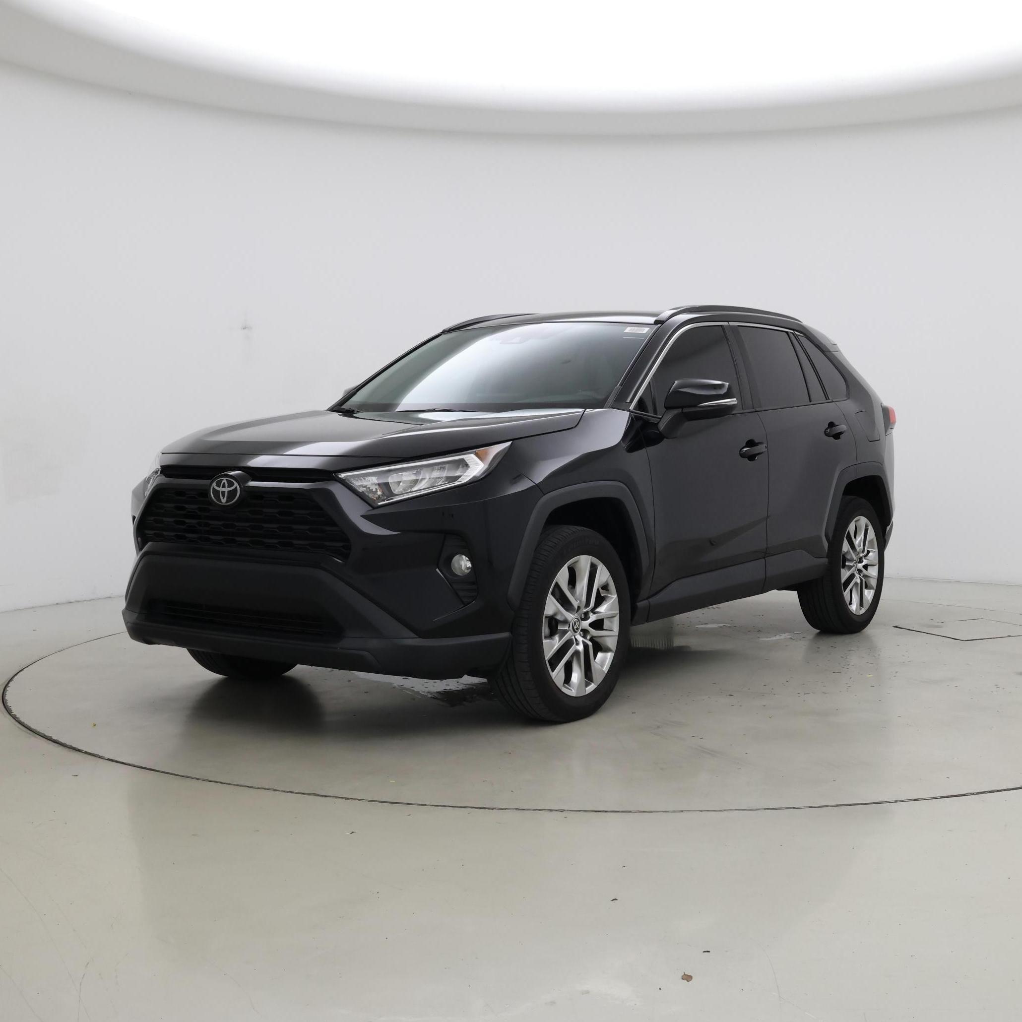 Thumbnail: 2021 Toyota RAV4 - 4