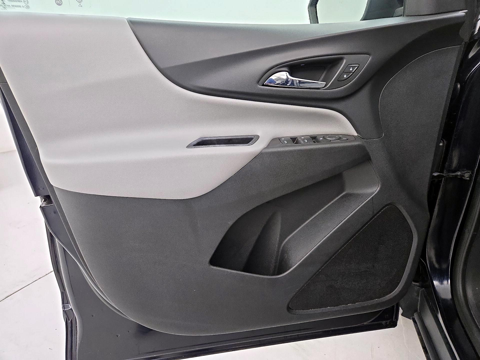 Thumbnail: 2020 Chevrolet Equinox - 12