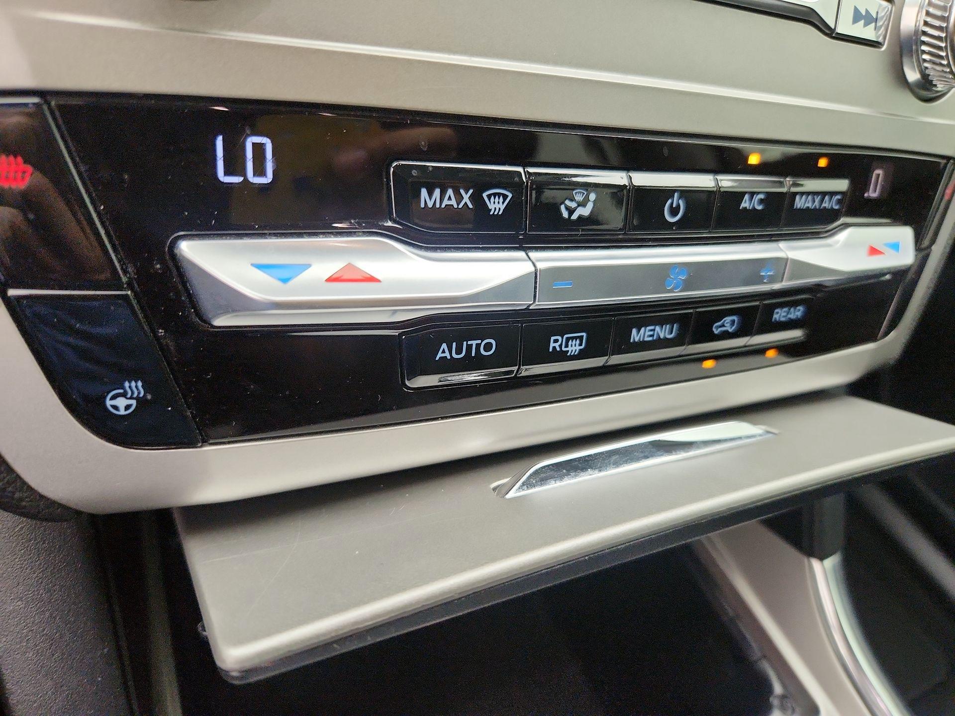 Thumbnail: 2021 Ford Explorer - 16