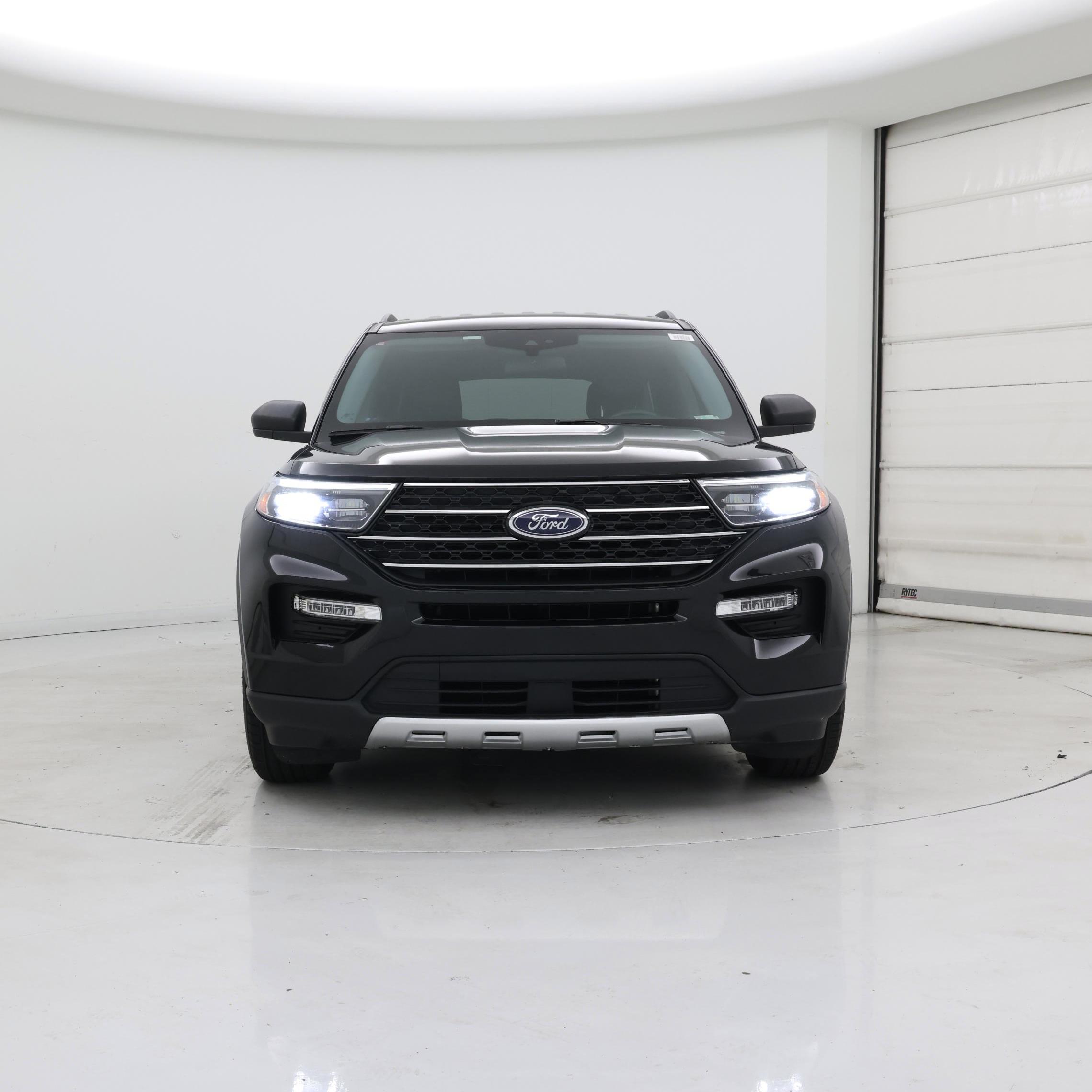 Thumbnail: 2021 Ford Explorer - 5