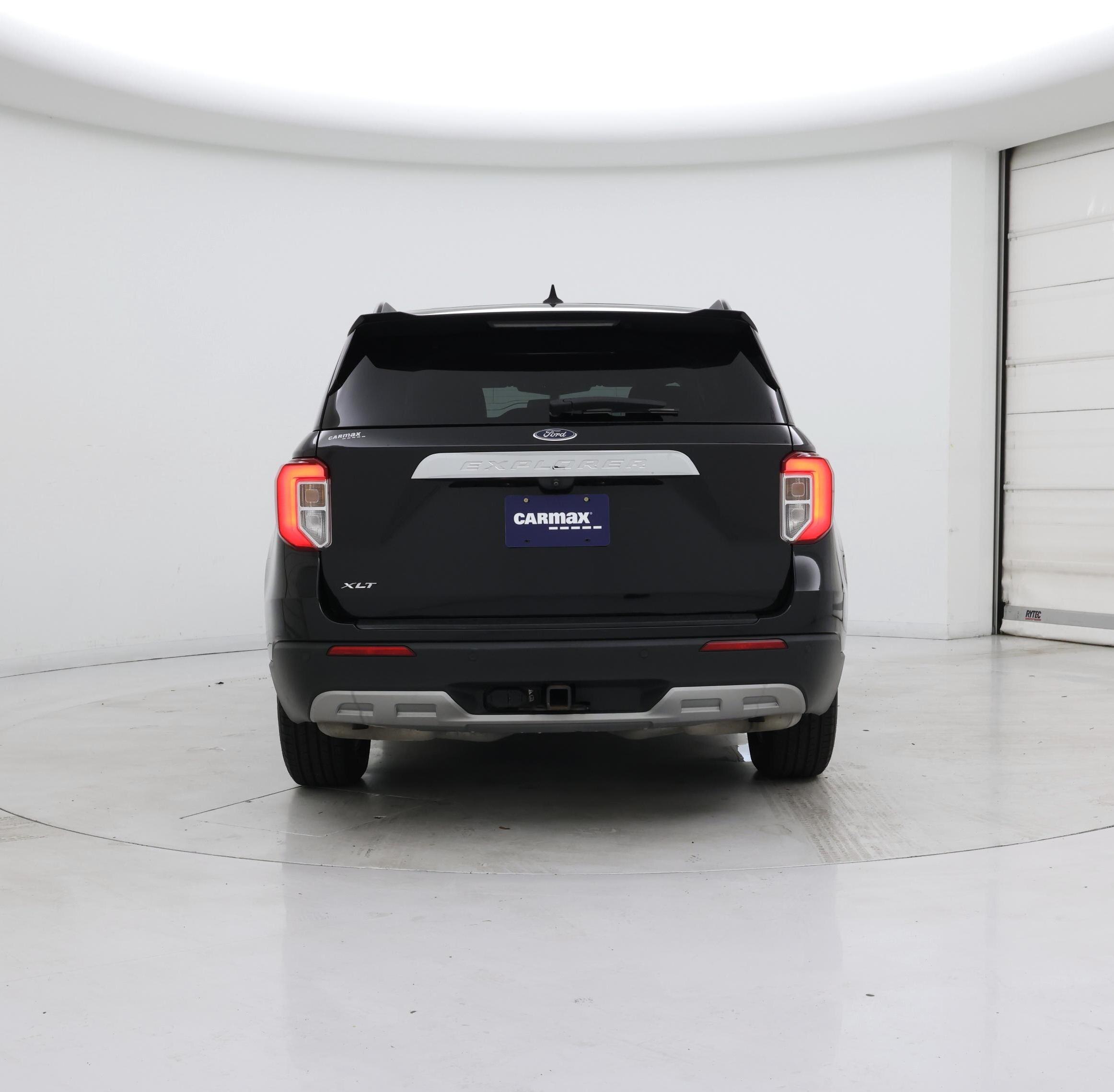 Thumbnail: 2021 Ford Explorer - 6