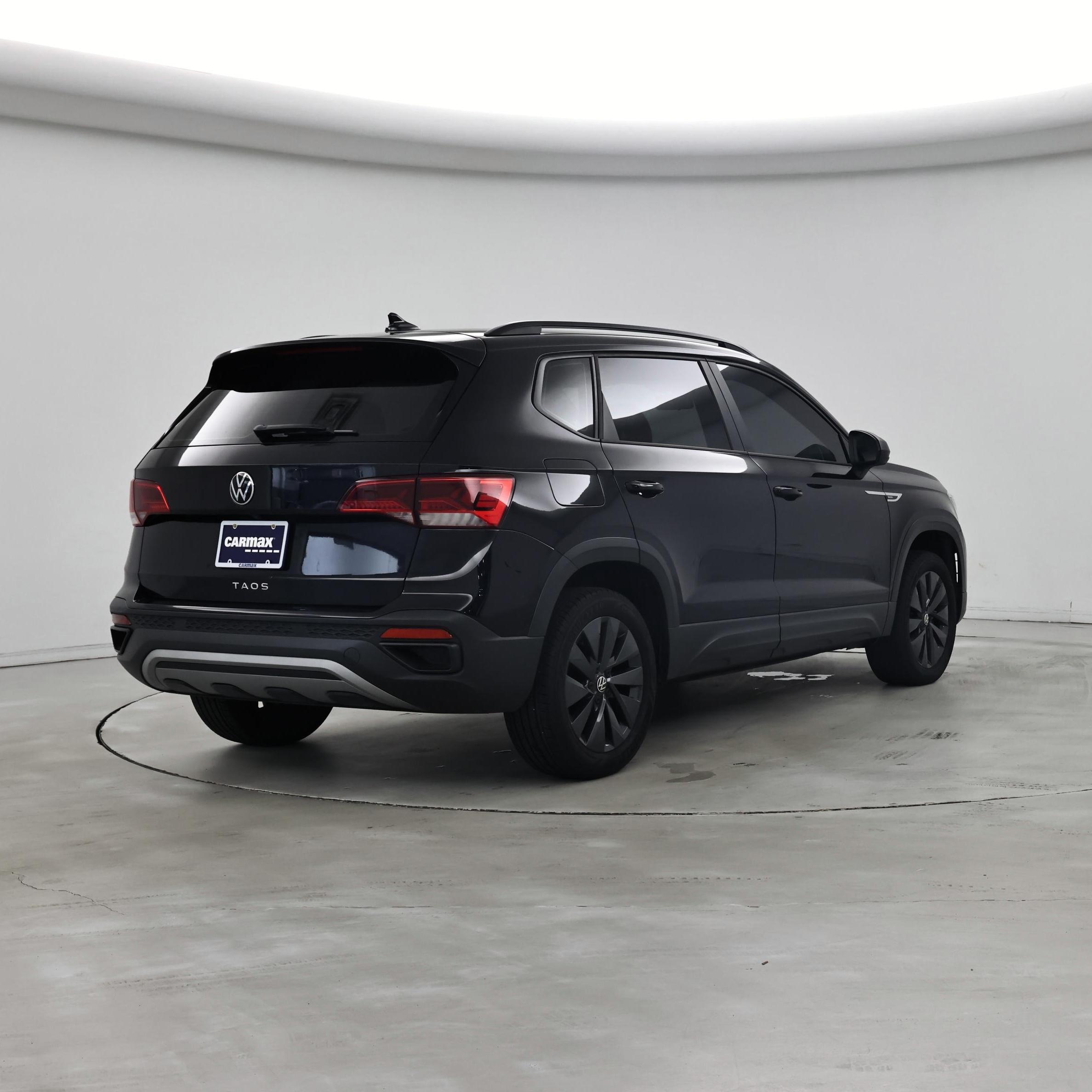 Thumbnail: 2022 Volkswagen Taos - 8