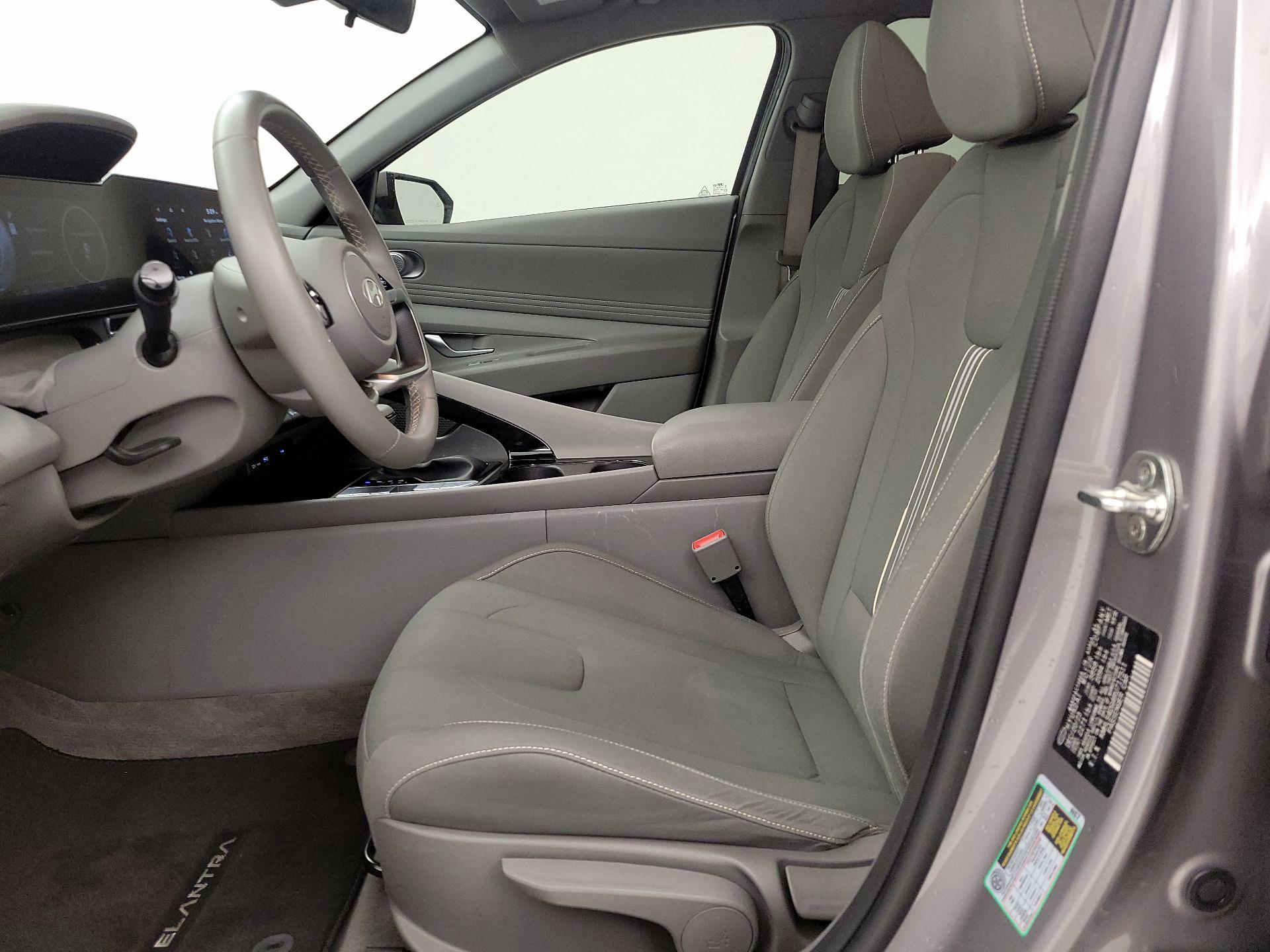 Thumbnail: 2024 Hyundai Elantra - 11