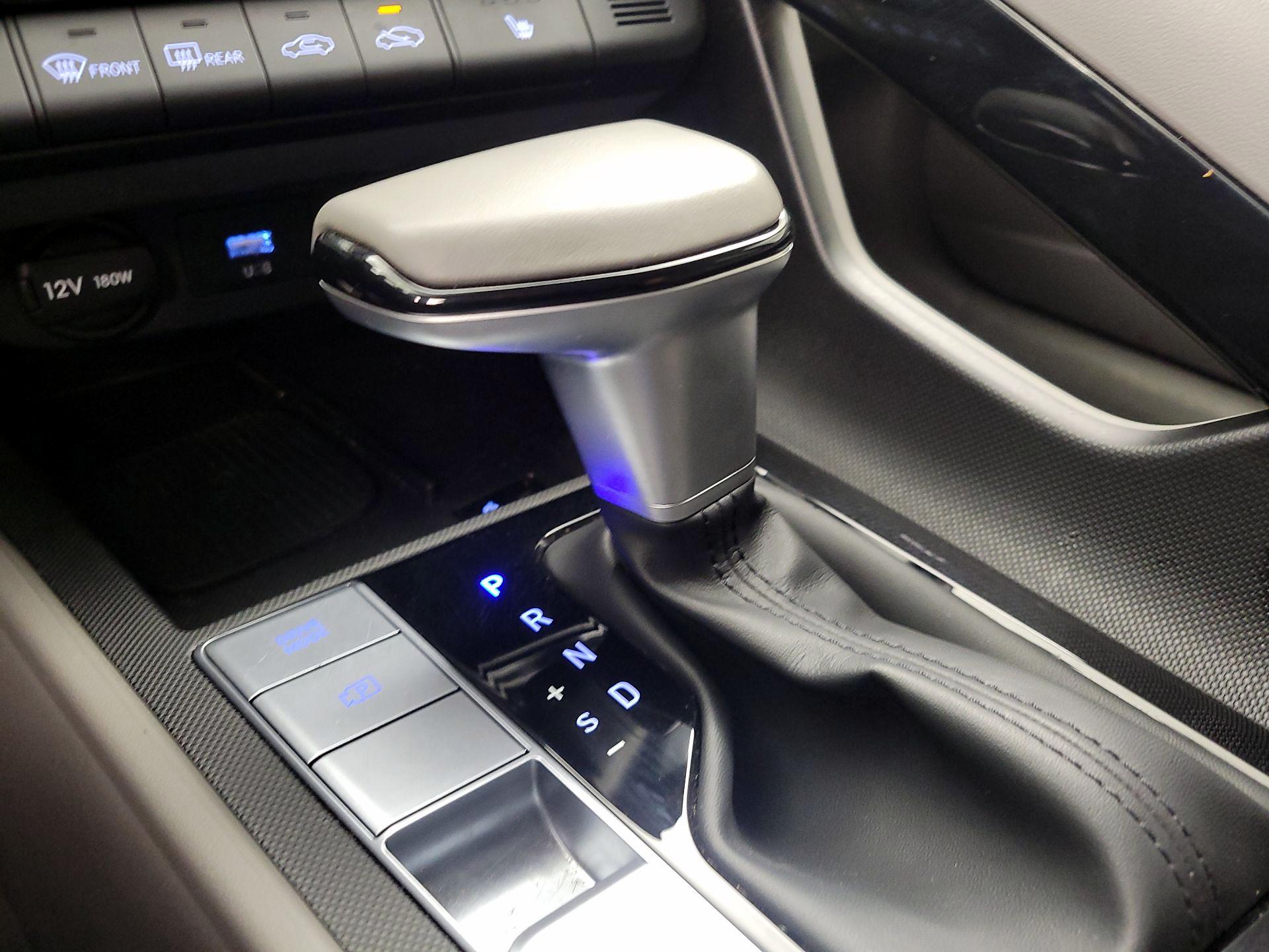 Thumbnail: 2024 Hyundai Elantra - 18