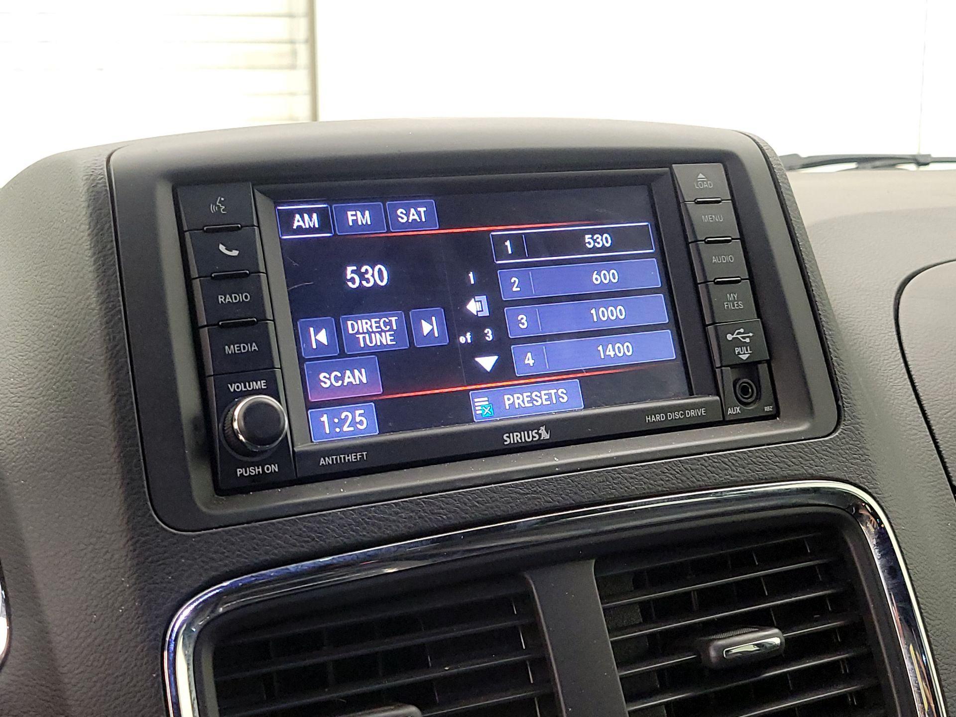 Thumbnail: 2020 Dodge Grand Caravan - 15