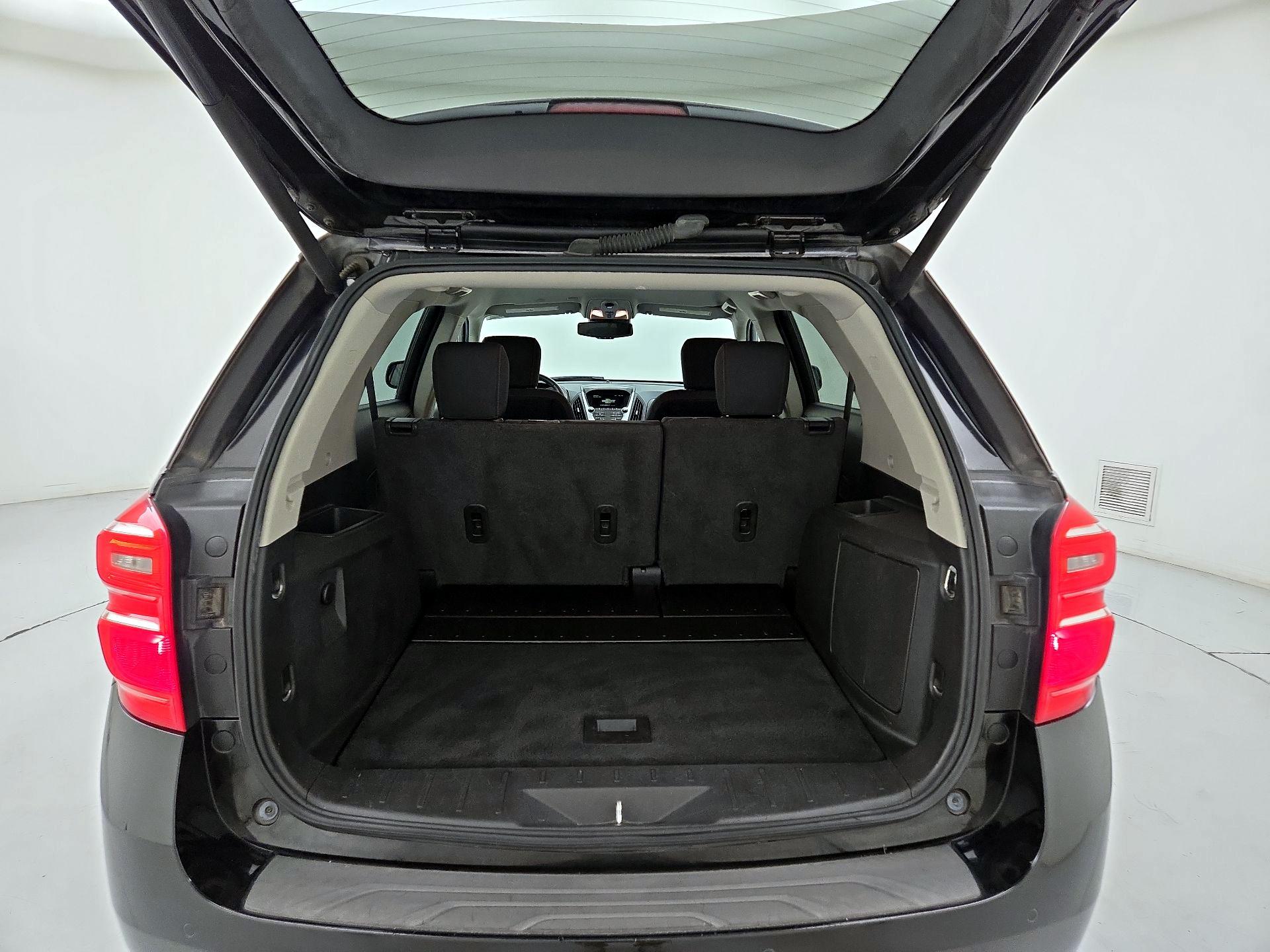 Thumbnail: 2017 Chevrolet Equinox - 20