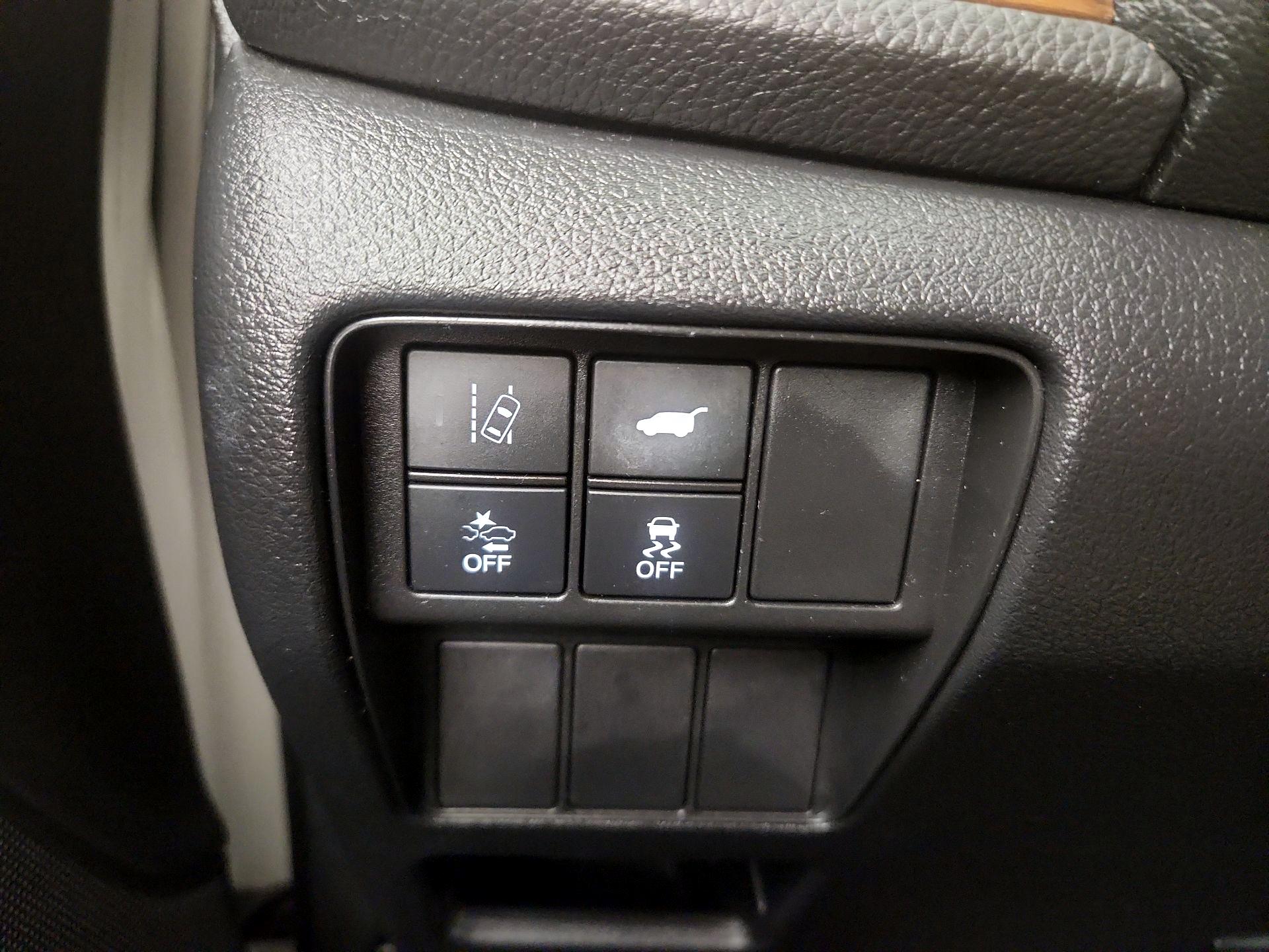 Thumbnail: 2018 Honda CR-V - 13