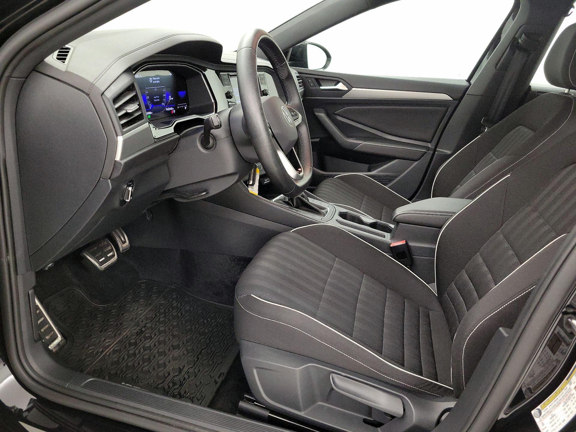 Thumbnail: 2024 Volkswagen Jetta - 11
