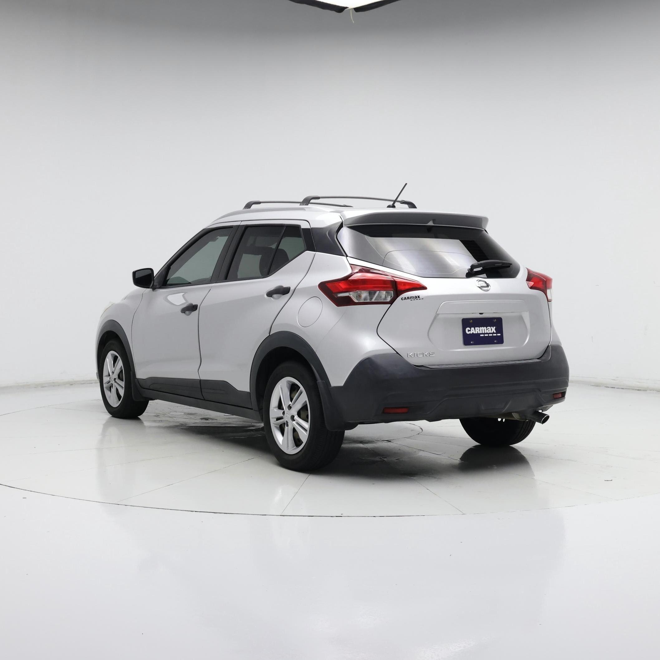 Thumbnail: 2019 Nissan Kicks - 2