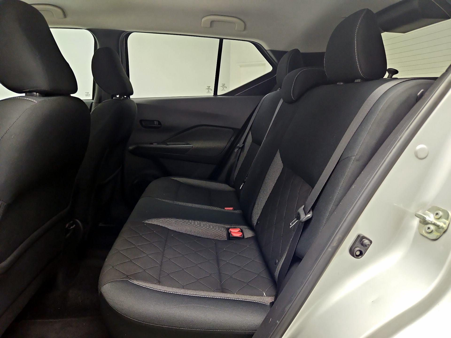 Thumbnail: 2019 Nissan Kicks - 19