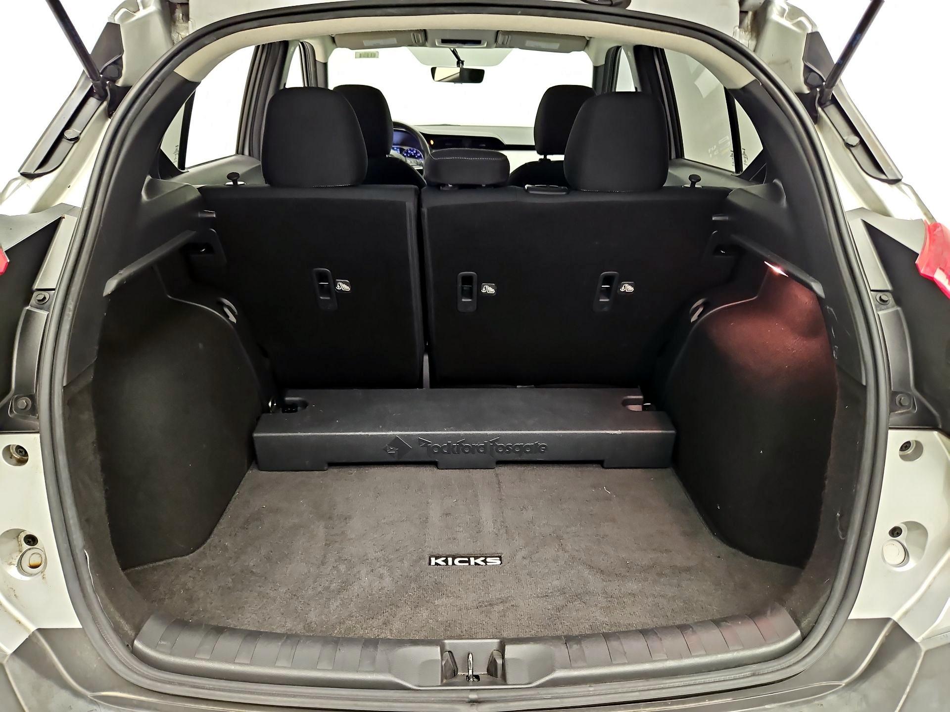 Thumbnail: 2019 Nissan Kicks - 20