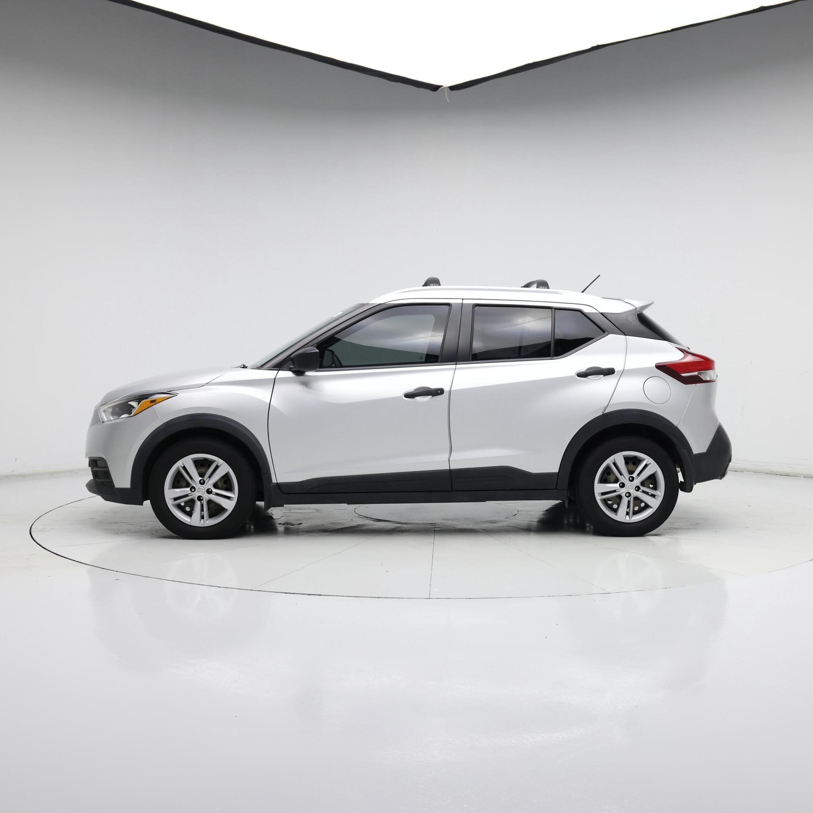 Thumbnail: 2019 Nissan Kicks - 3