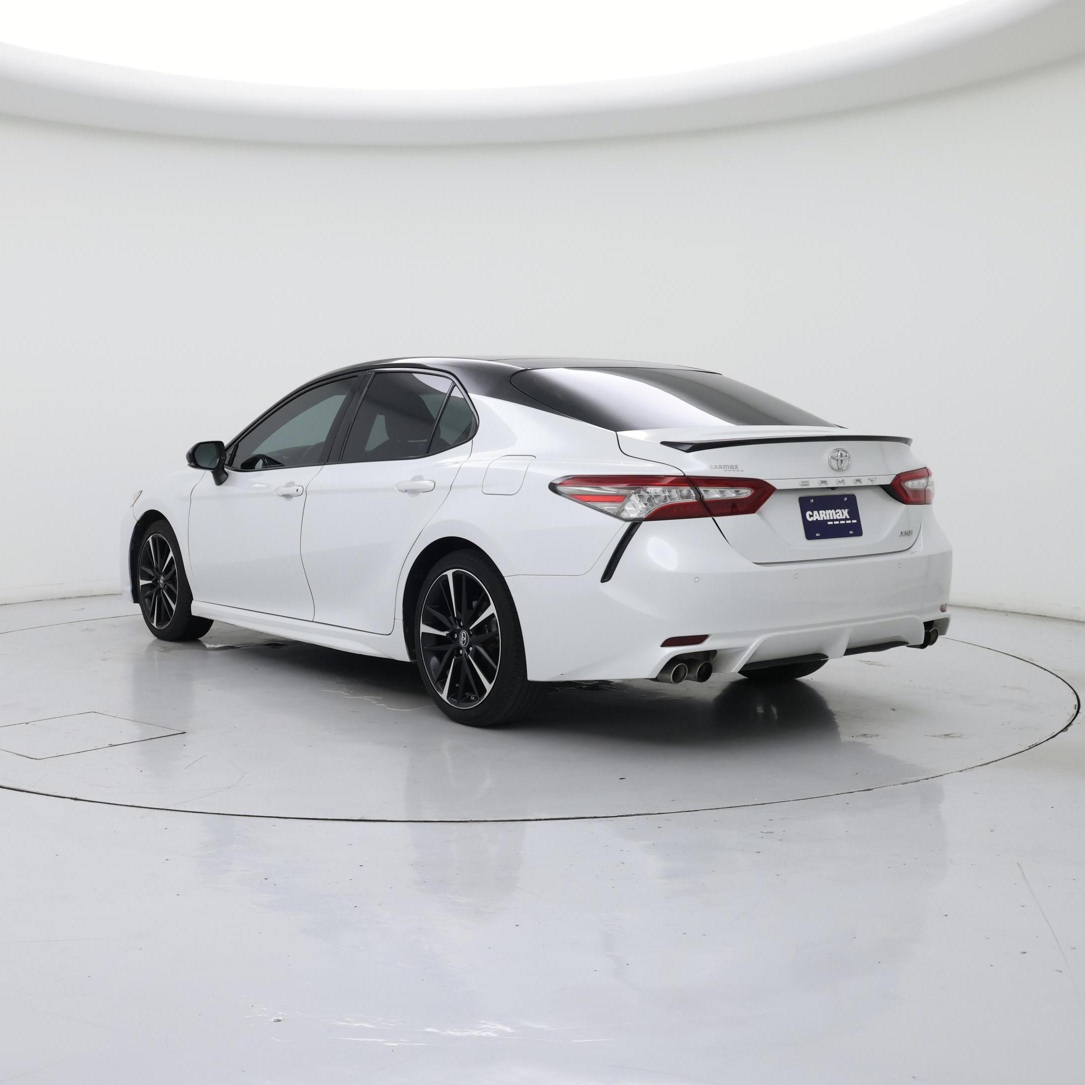 Thumbnail: 2018 Toyota Camry - 2