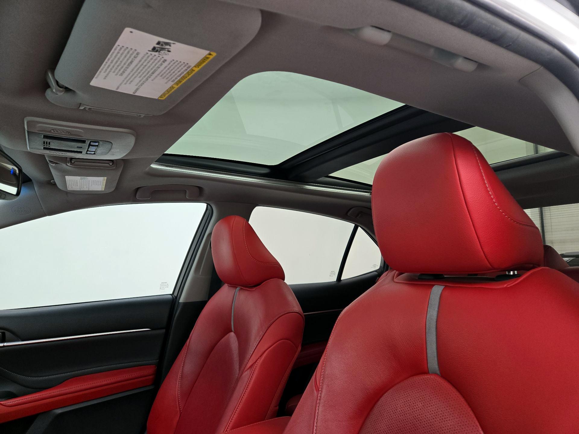 Thumbnail: 2018 Toyota Camry - 19