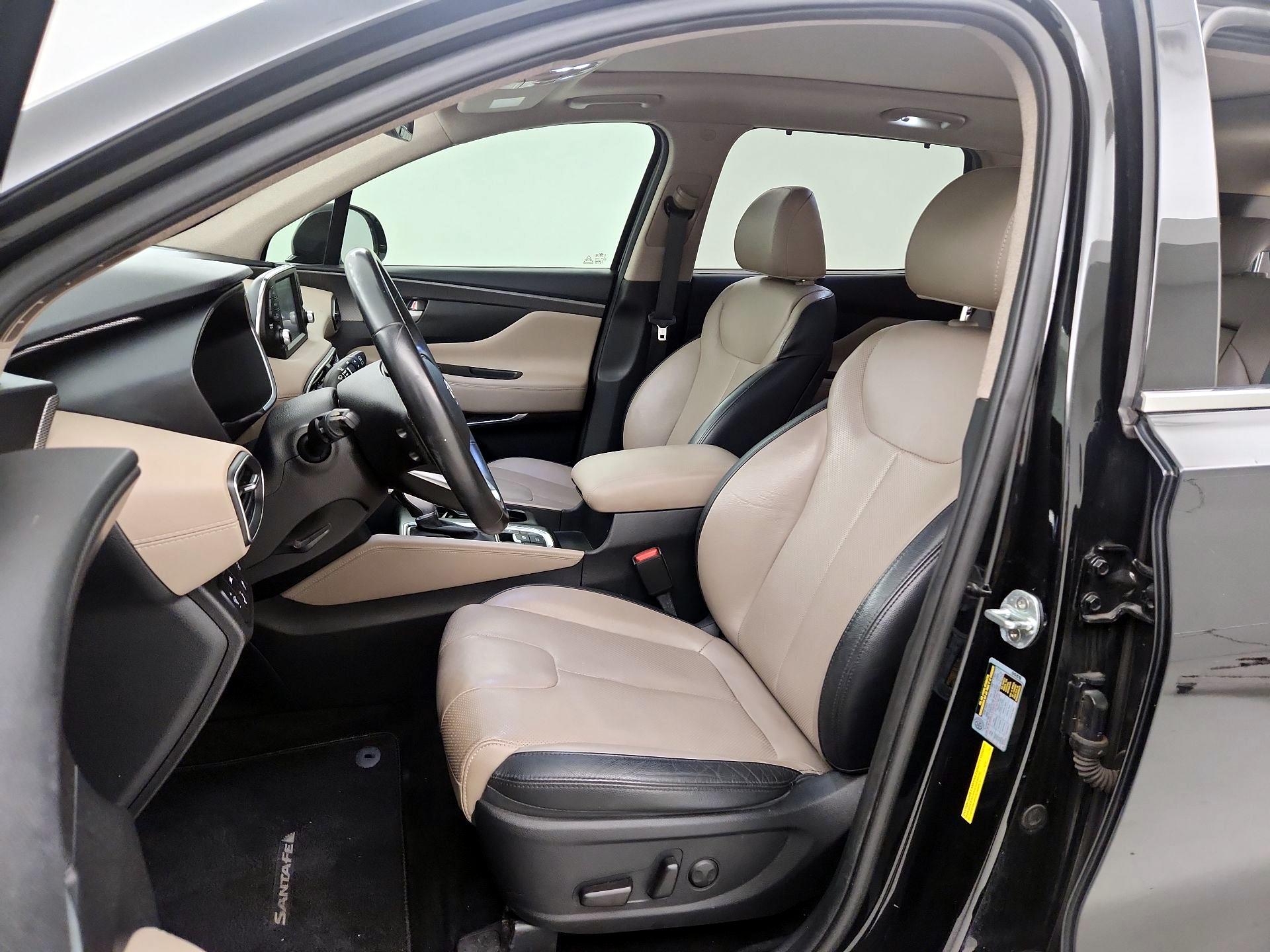 Thumbnail: 2020 Hyundai Santa Fe - 9