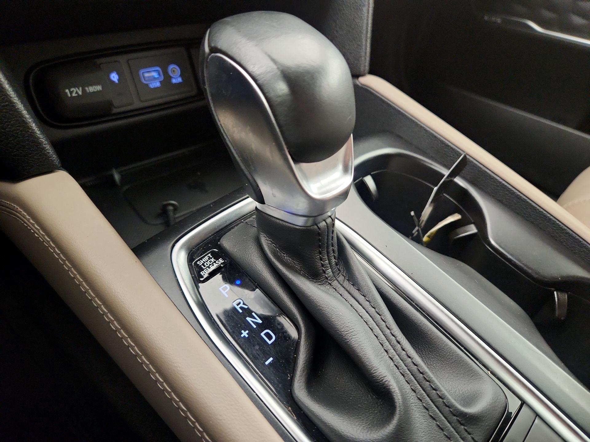 Thumbnail: 2020 Hyundai Santa Fe - 15