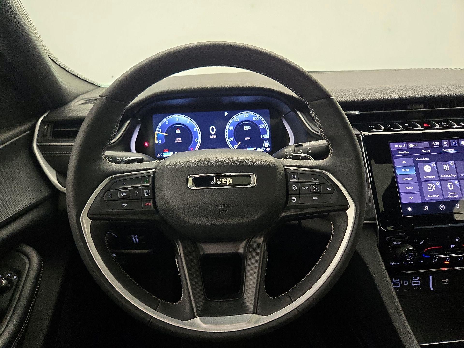 Thumbnail: 2024 Jeep Grand Cherokee L - 10
