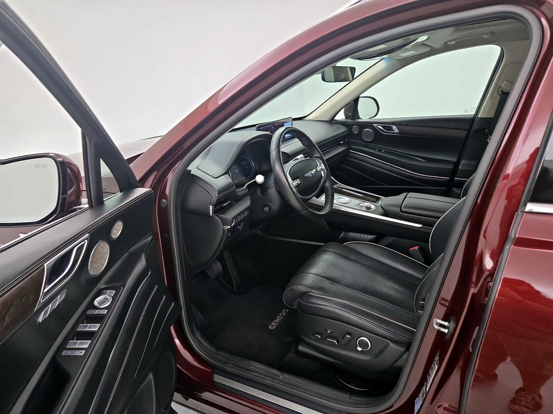 Thumbnail: 2021 Genesis GV80 - 11