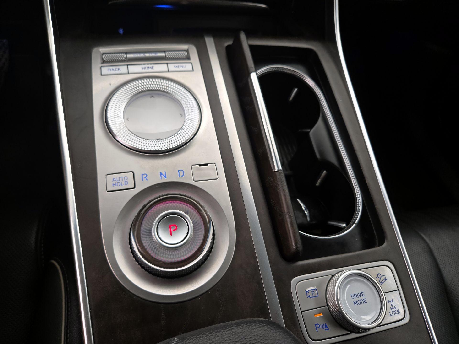 Thumbnail: 2021 Genesis GV80 - 18