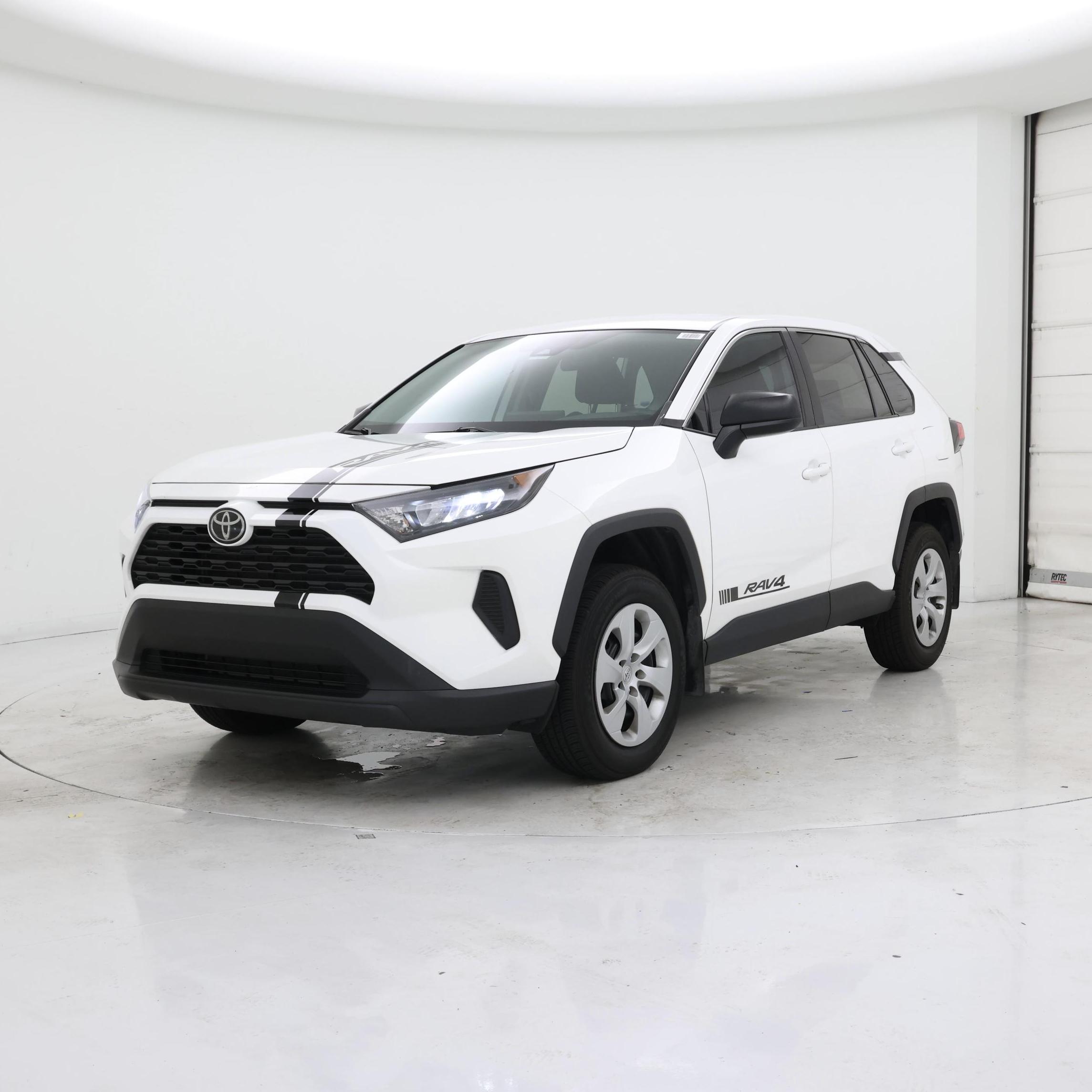Thumbnail: 2022 Toyota RAV4 - 4