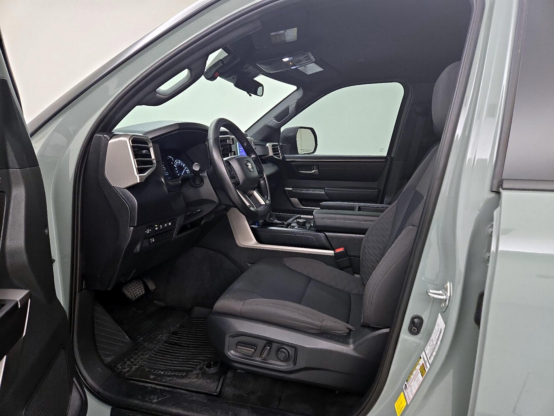 Thumbnail: 2025 Toyota Tundra - 11