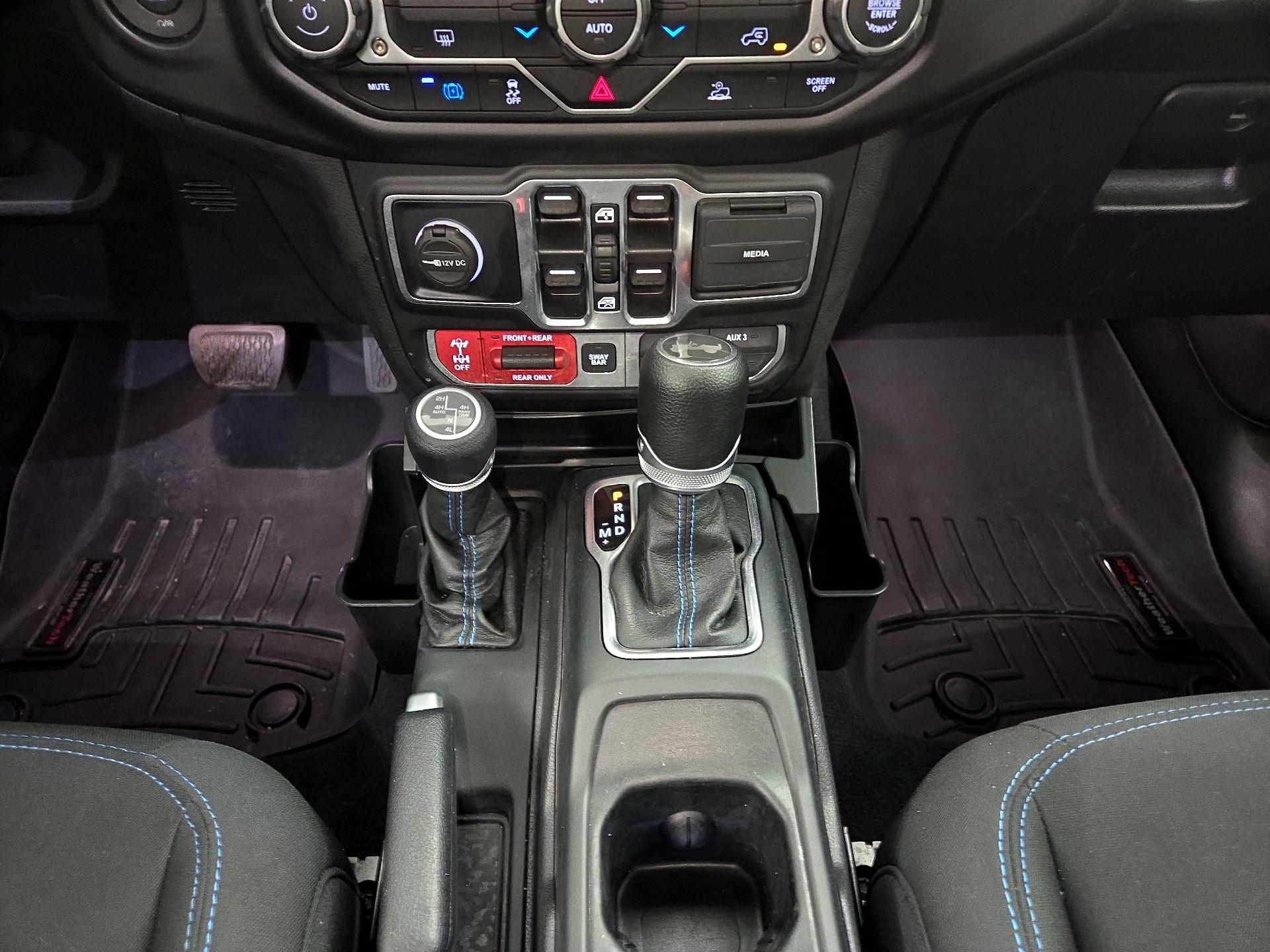 Thumbnail: 2022 Jeep Wrangler - 18