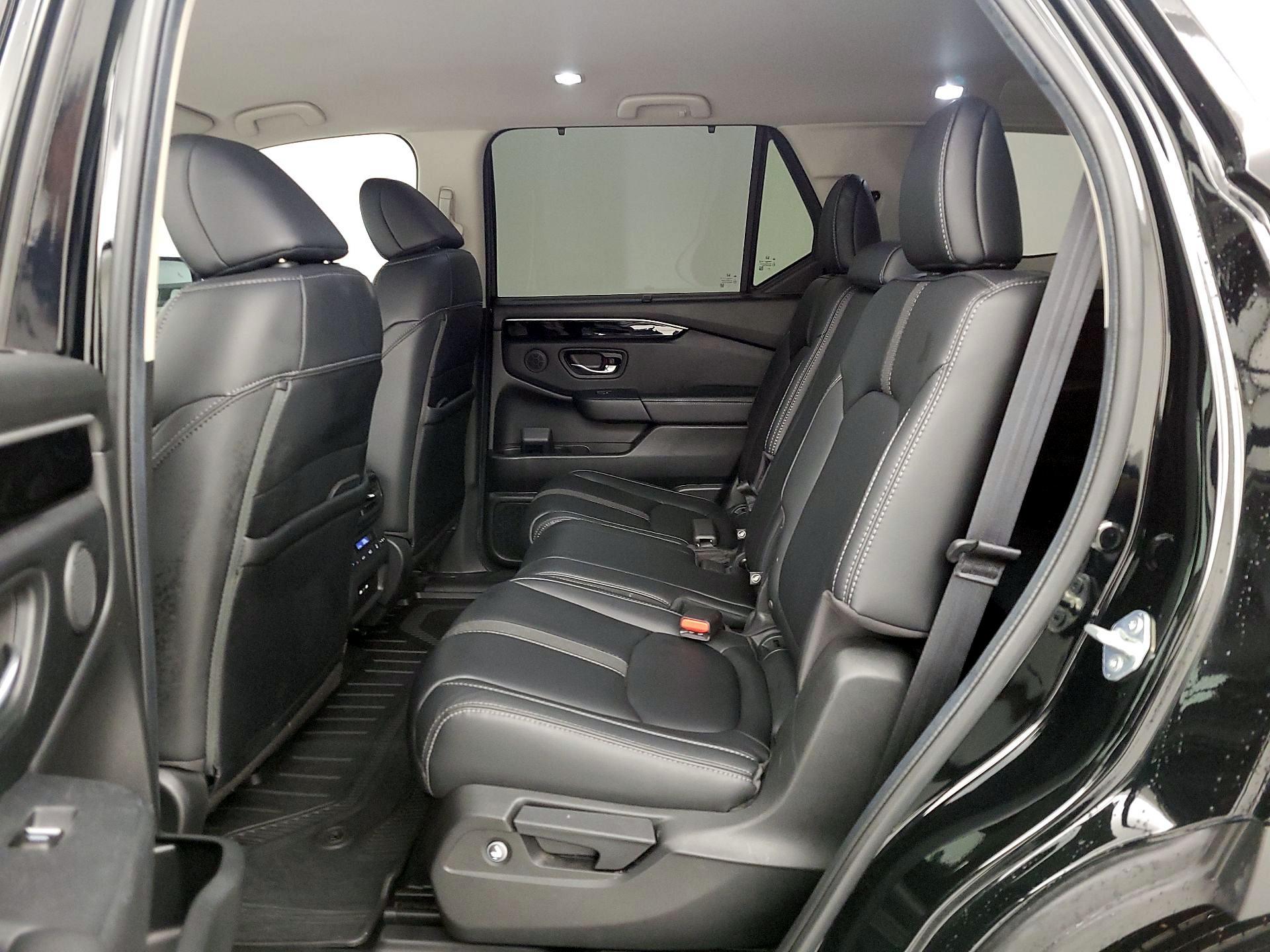Thumbnail: 2025 Honda Pilot - 19
