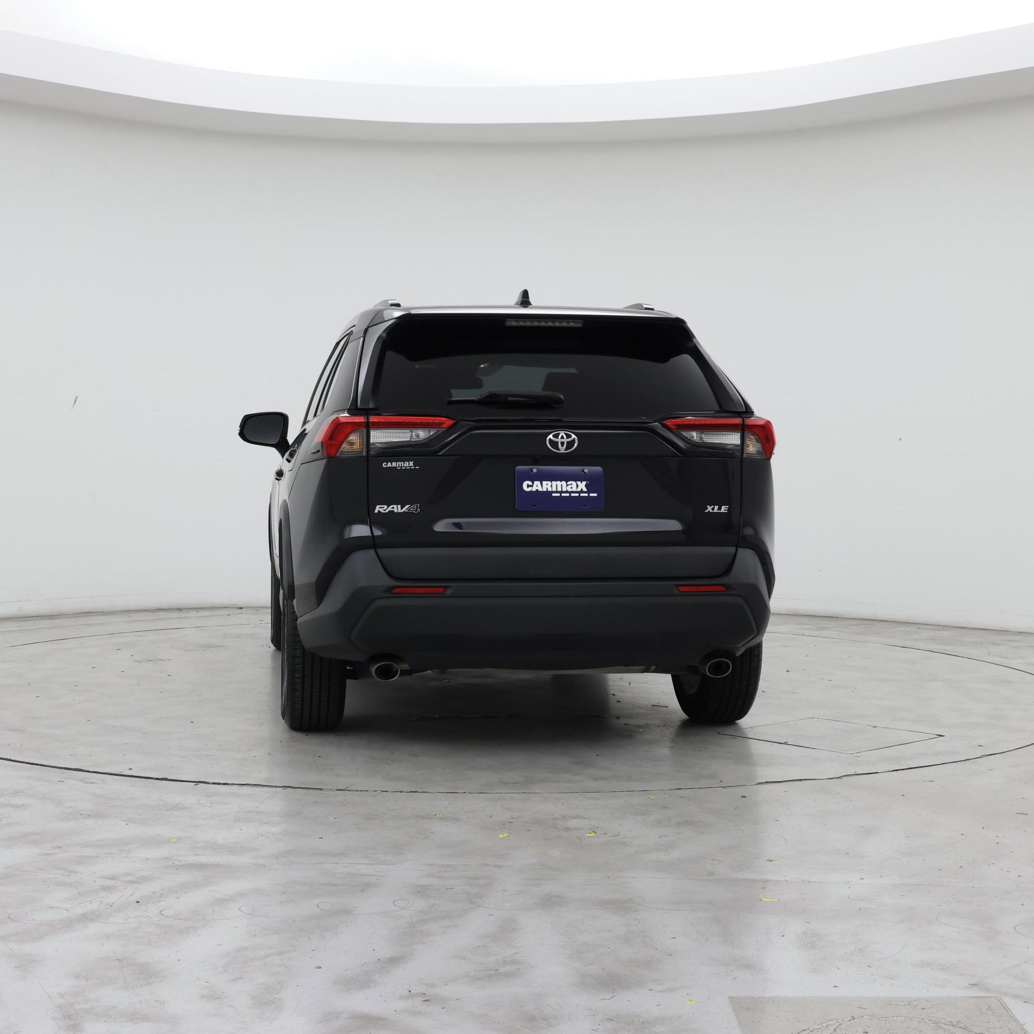 Thumbnail: 2021 Toyota RAV4 - 6