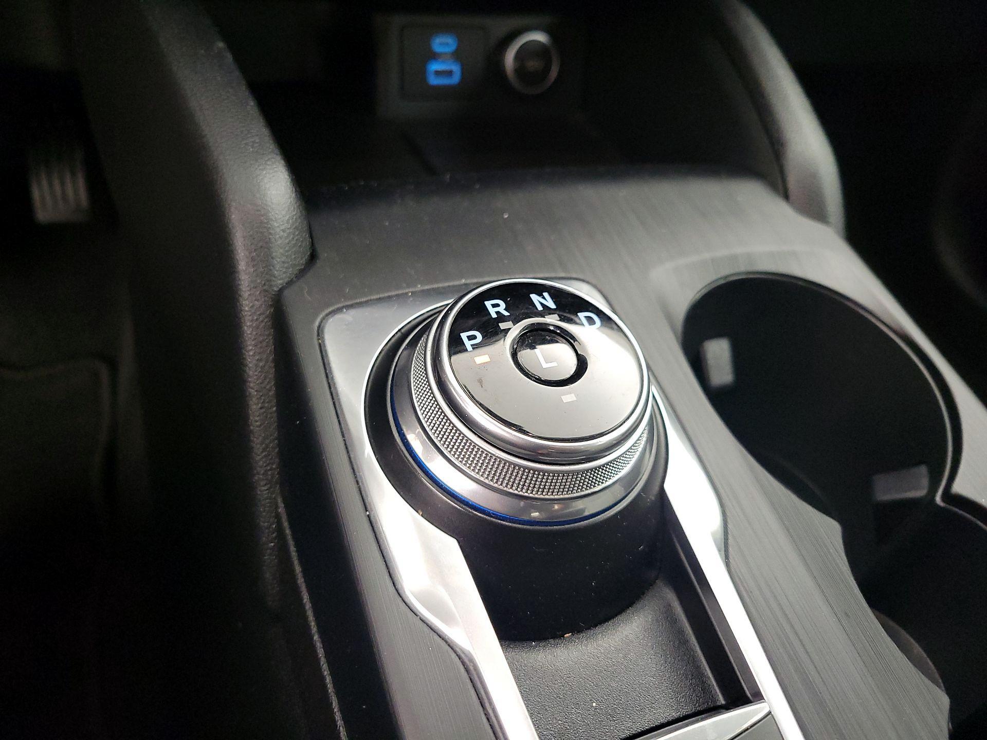 Thumbnail: 2021 Ford Escape - 17
