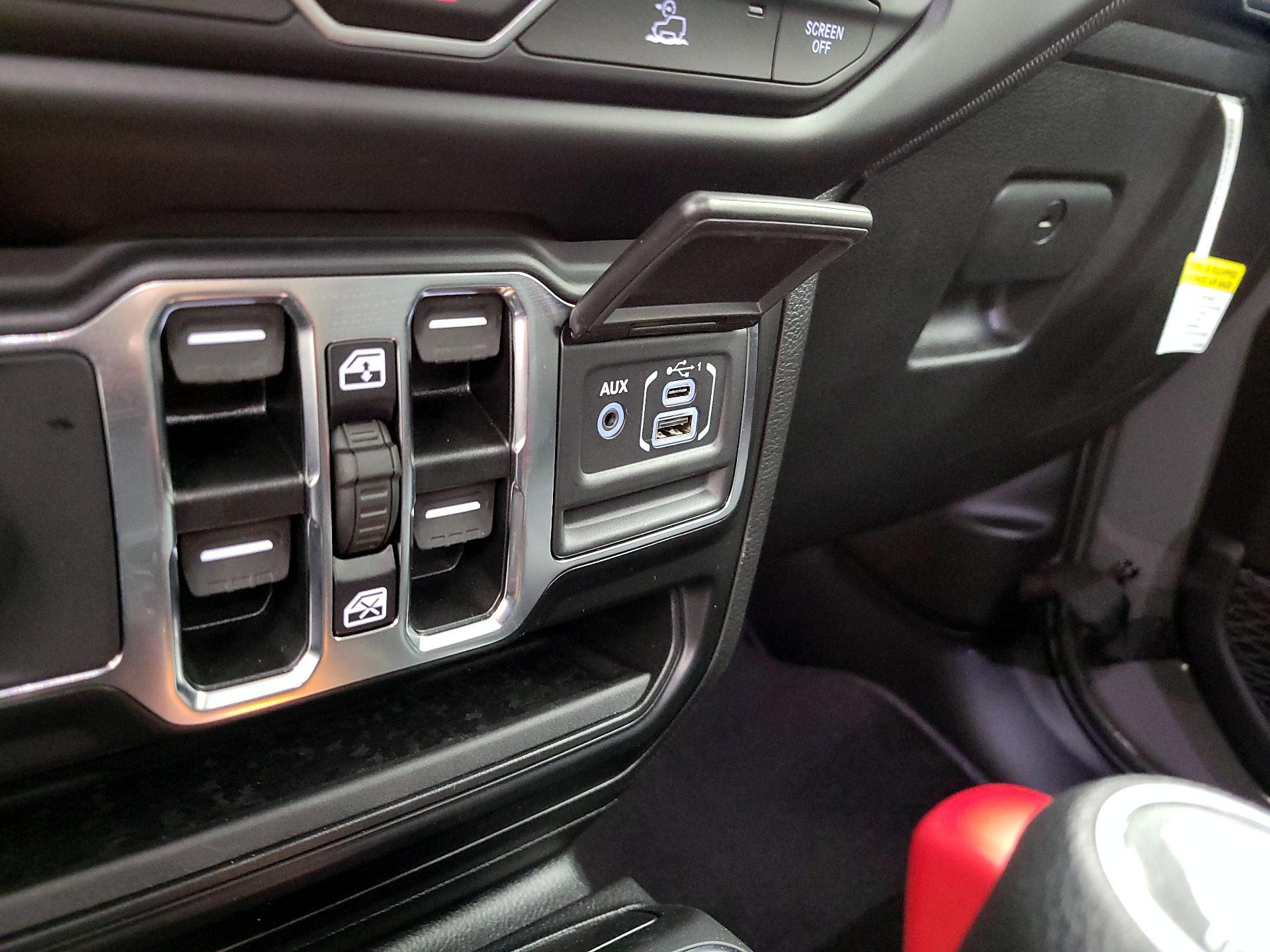 Thumbnail: 2022 Jeep Gladiator - 19