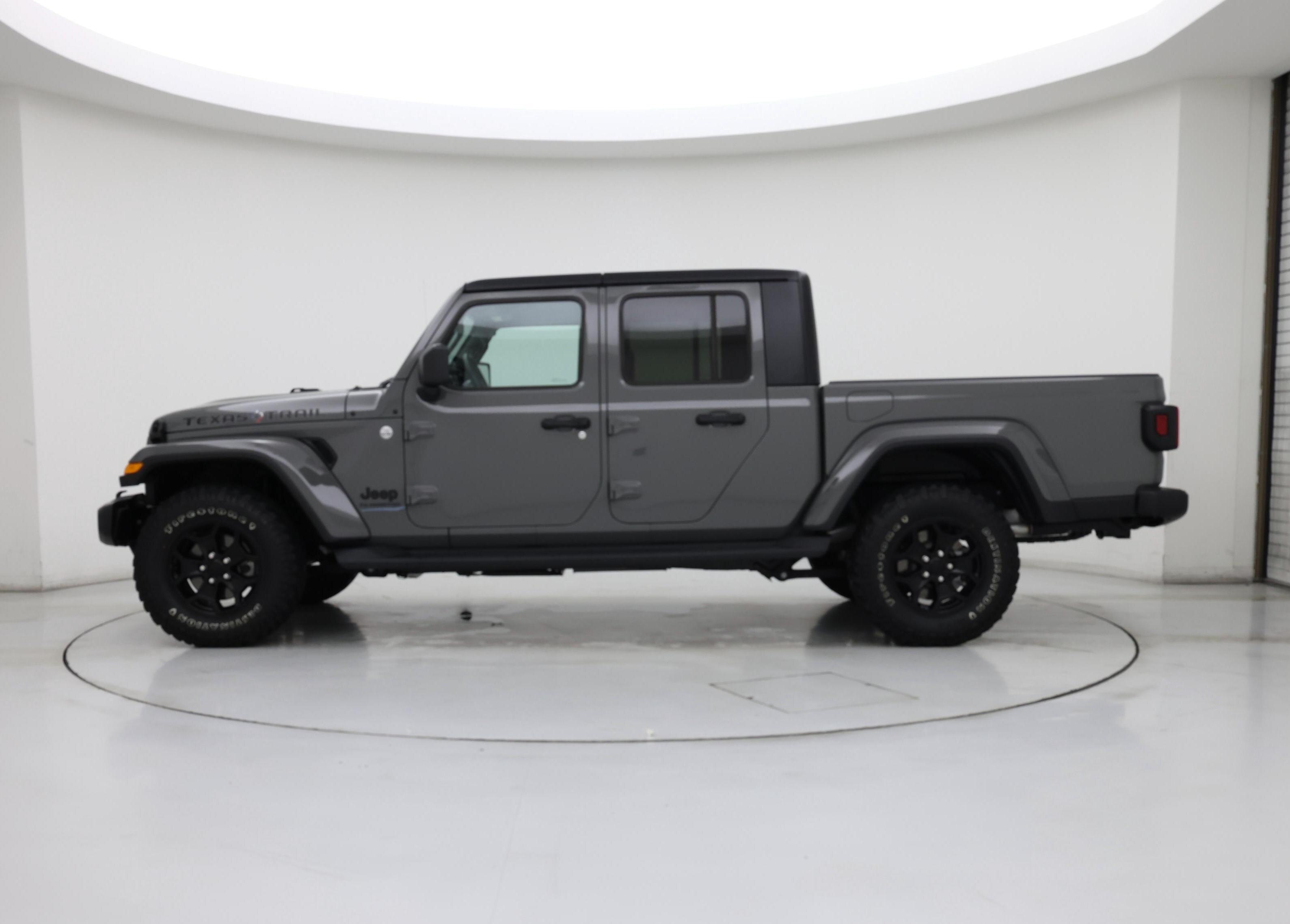 Thumbnail: 2022 Jeep Gladiator - 3