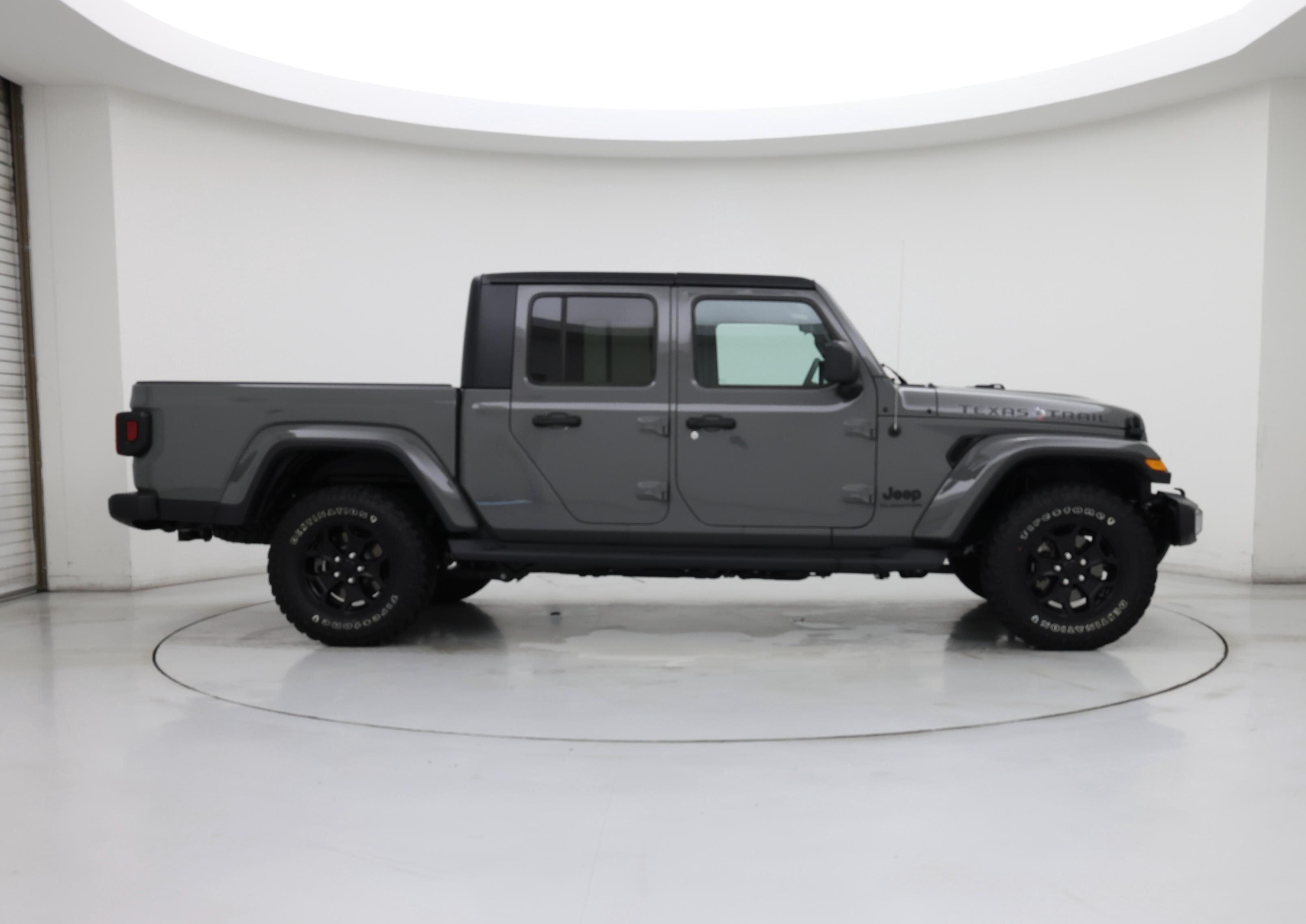 Thumbnail: 2022 Jeep Gladiator - 7