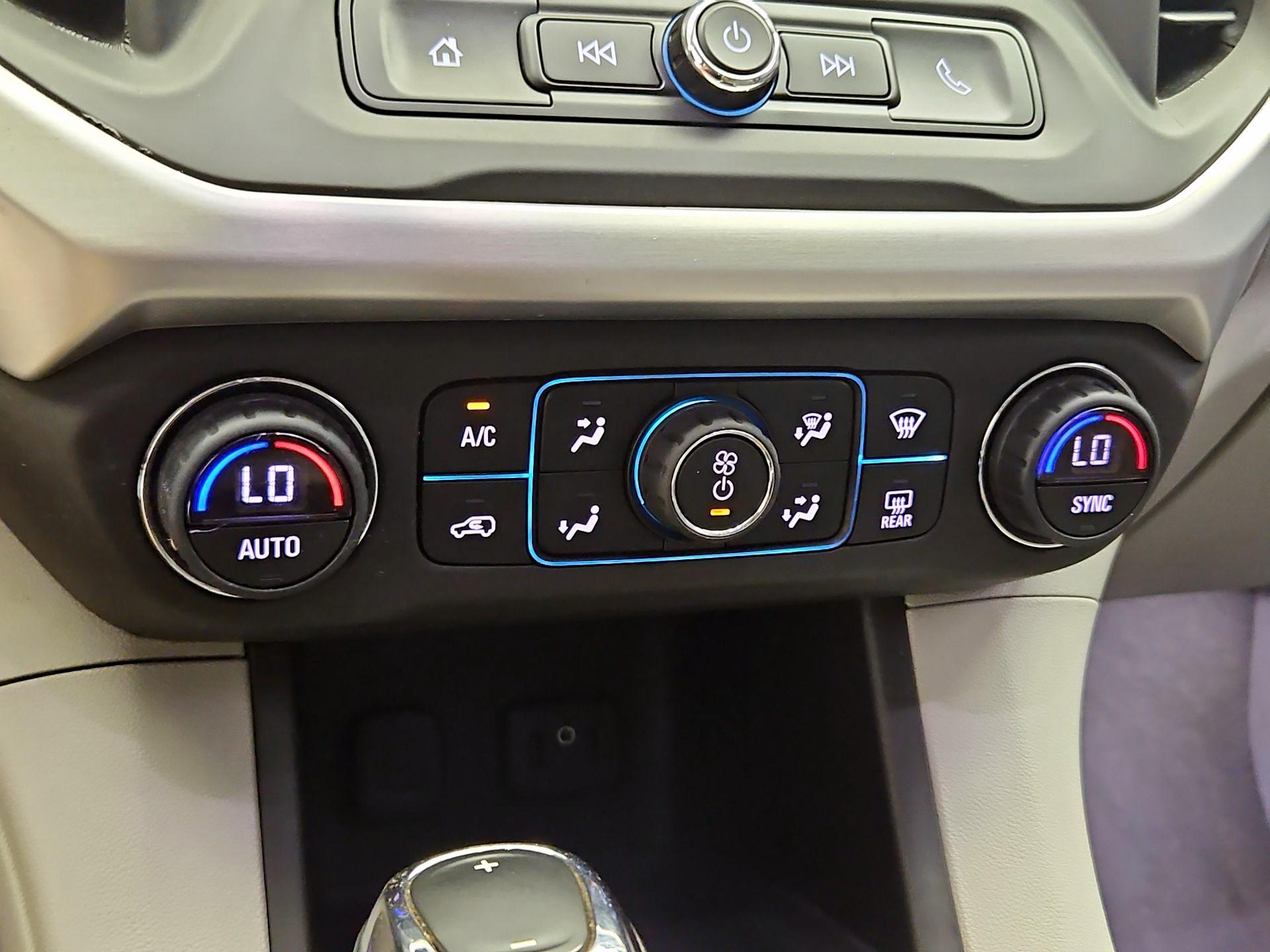 Thumbnail: 2018 GMC Acadia - 16