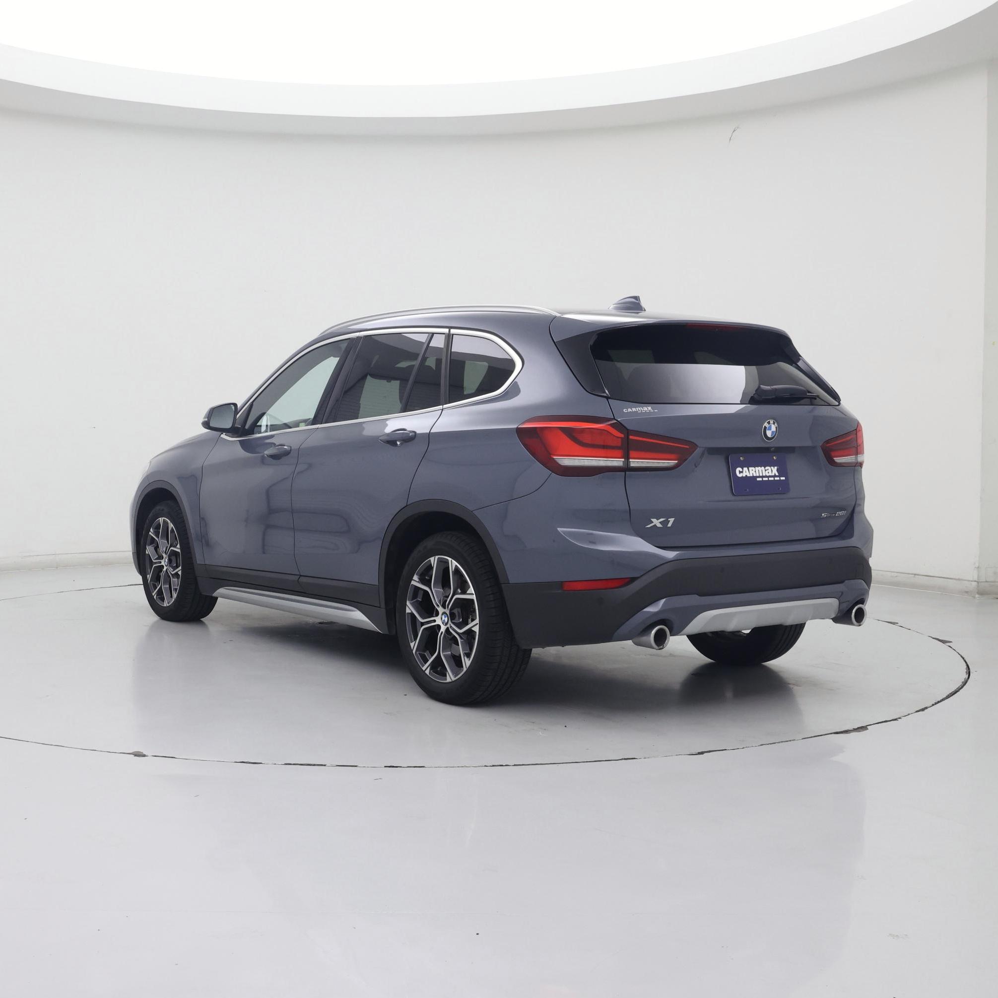 Thumbnail: 2021 BMW X1 - 2
