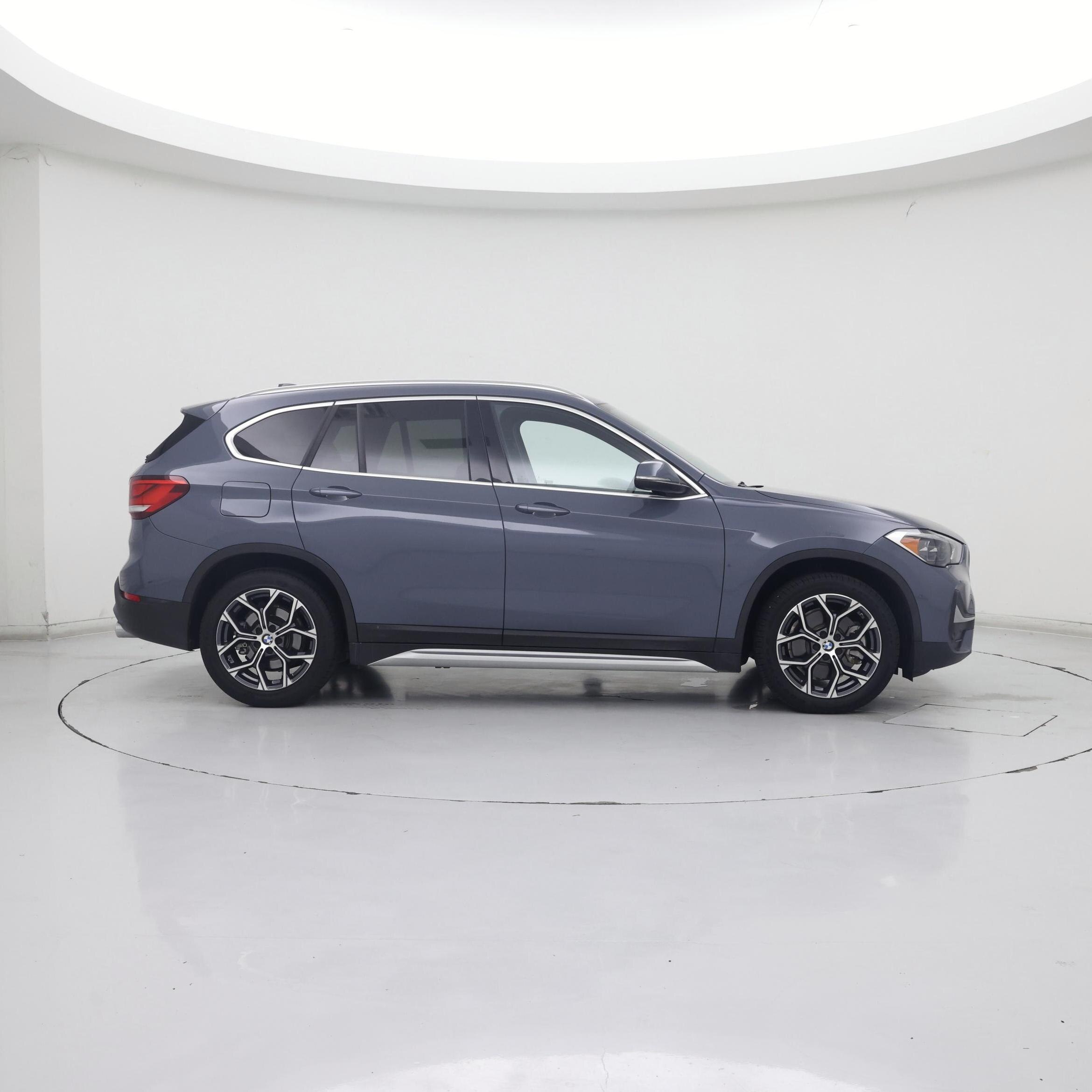 Thumbnail: 2021 BMW X1 - 7