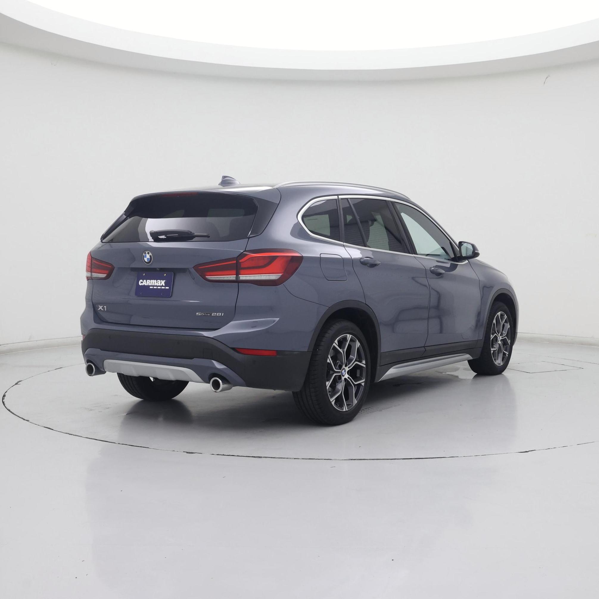 Thumbnail: 2021 BMW X1 - 8